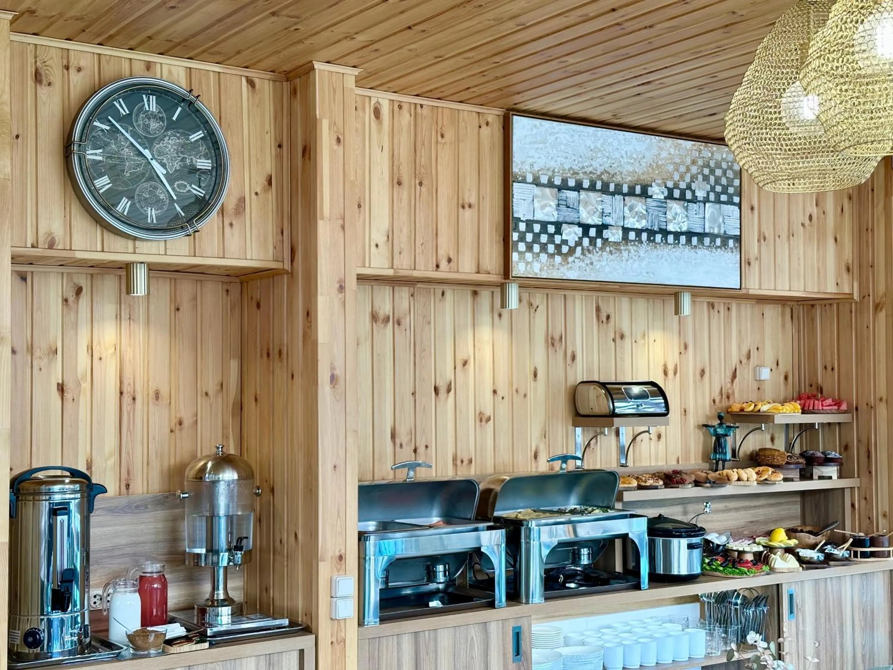 Buffet breakfast in Hotel Park