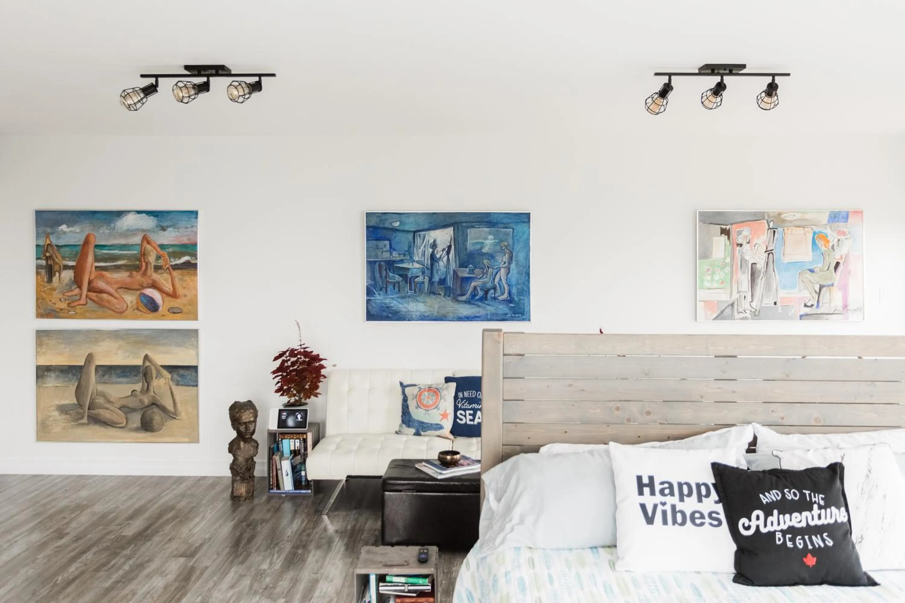 Bed in Whale House Guest House