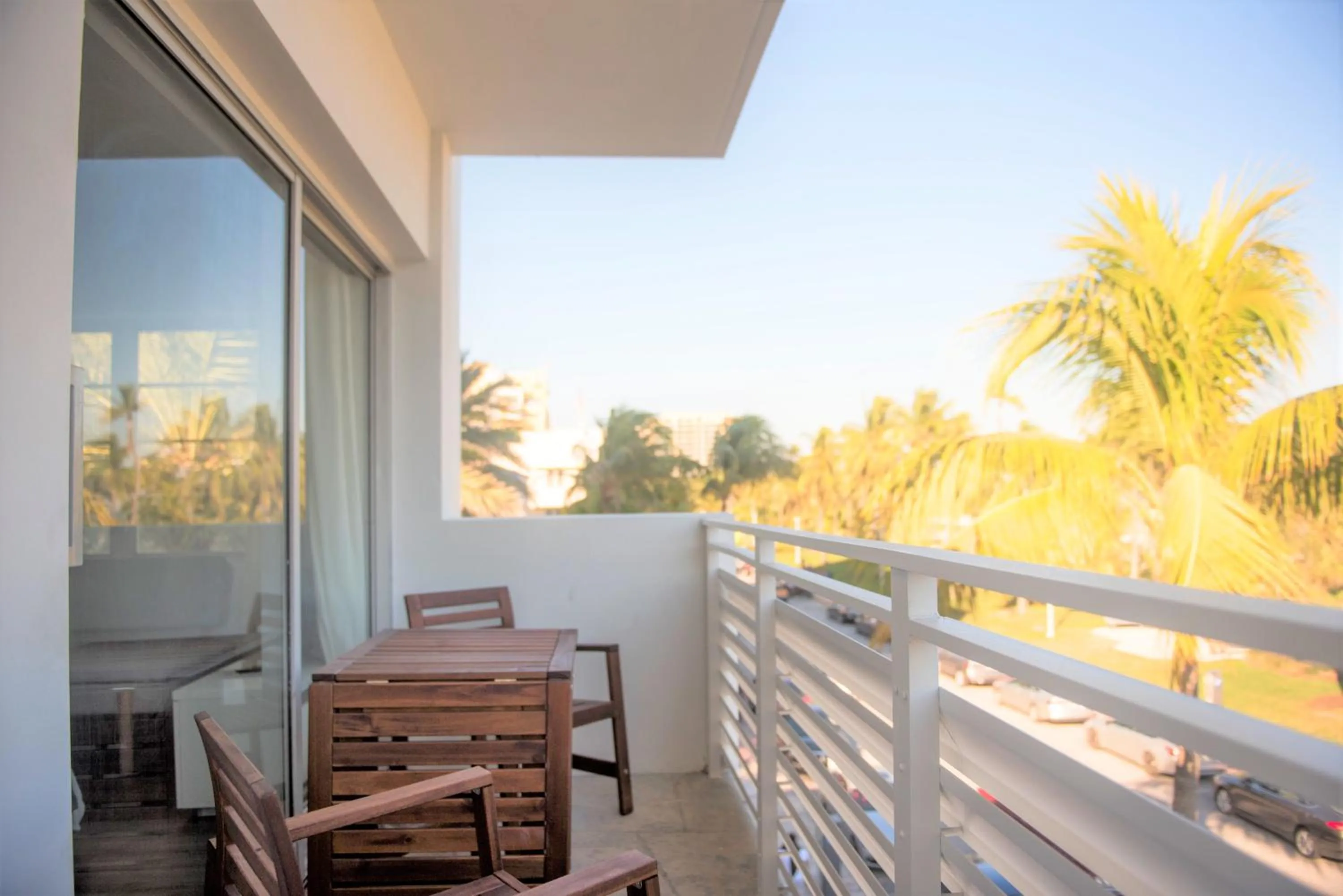 Balcony/Terrace in 12th & Ocean Suites by LuxUrban
