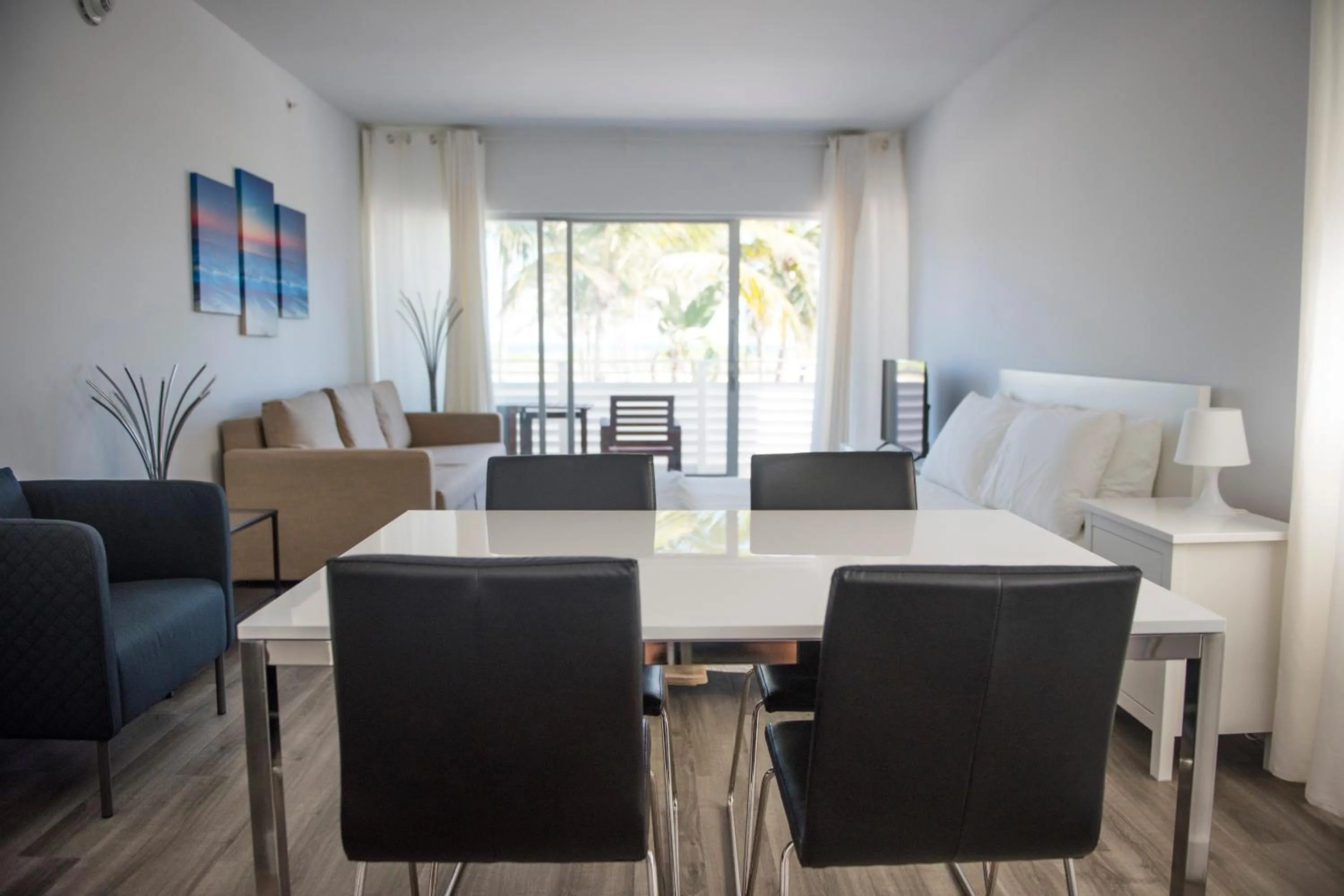 12th & Ocean Suites by LuxUrban