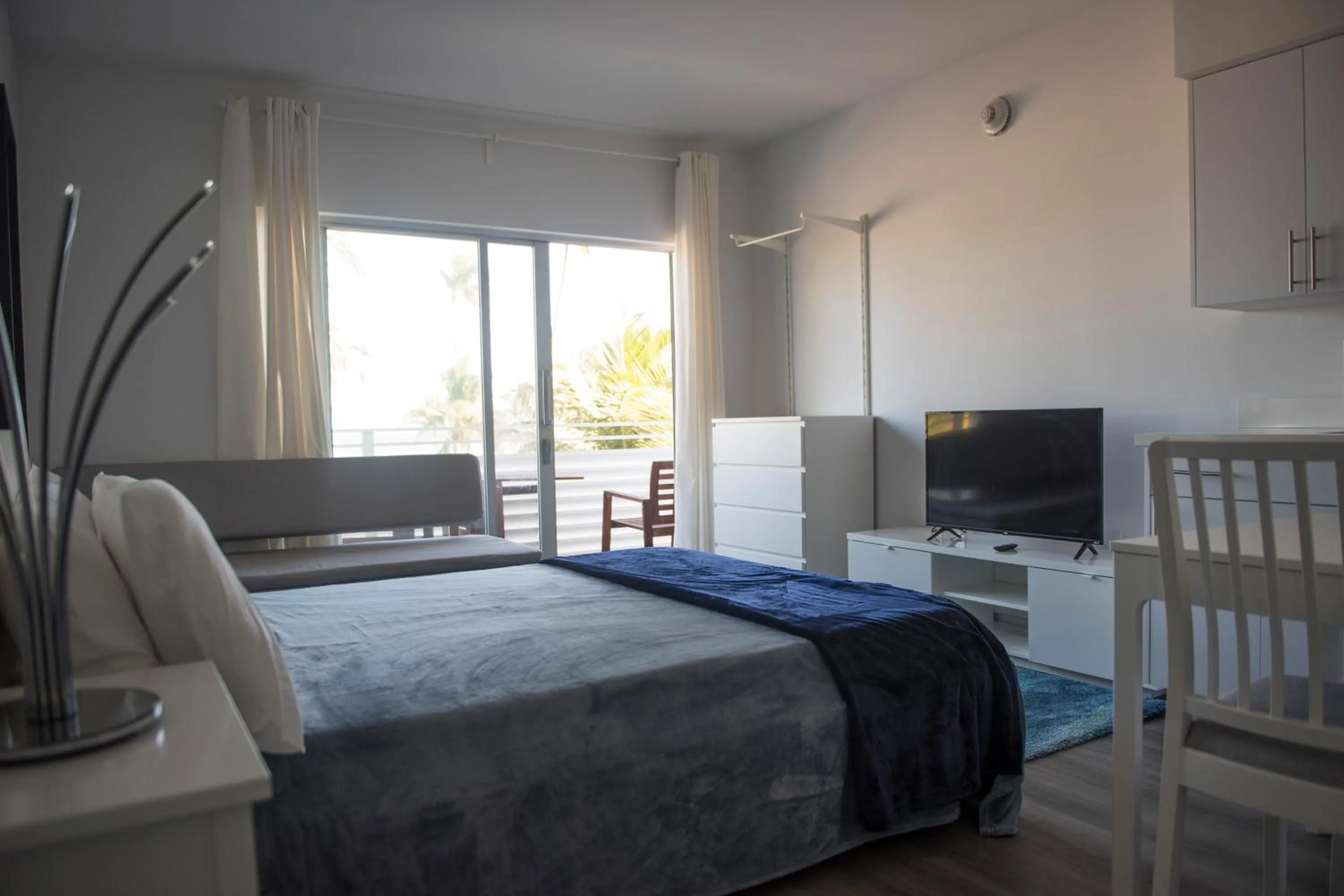 12th & Ocean Suites by LuxUrban