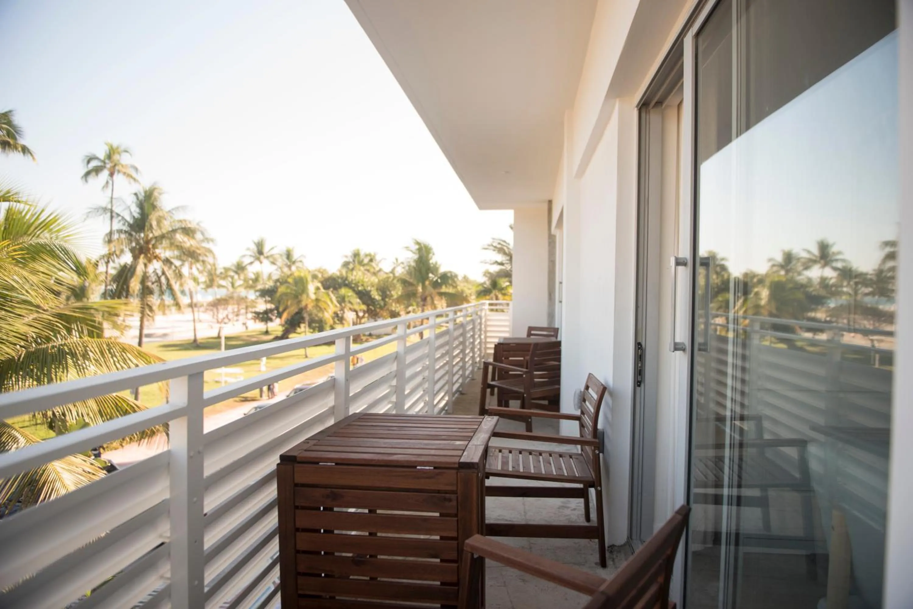 Balcony/Terrace in 12th & Ocean Suites by LuxUrban