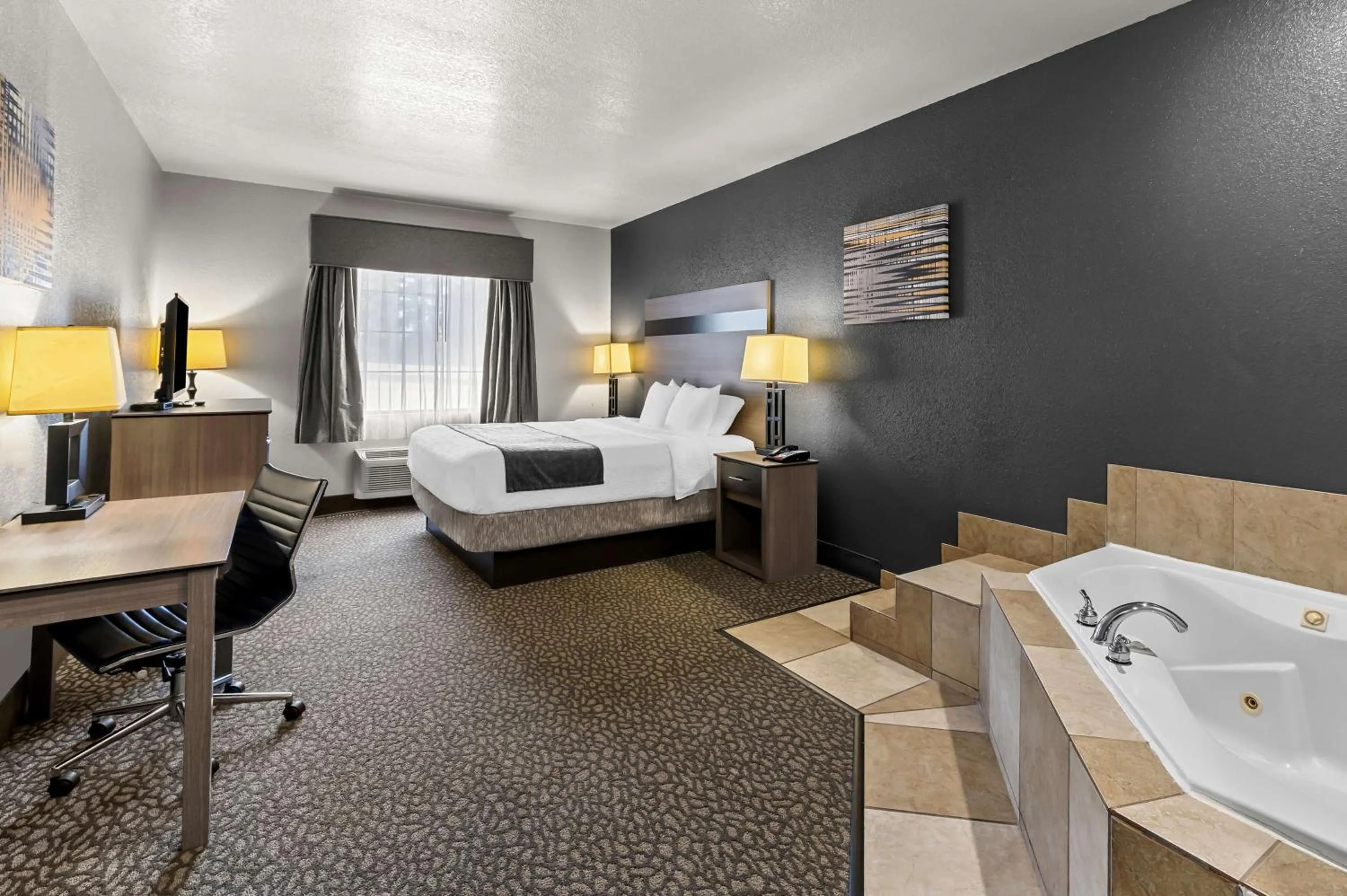 Photo of the whole room in Best Western Sherwood Inn & Suites