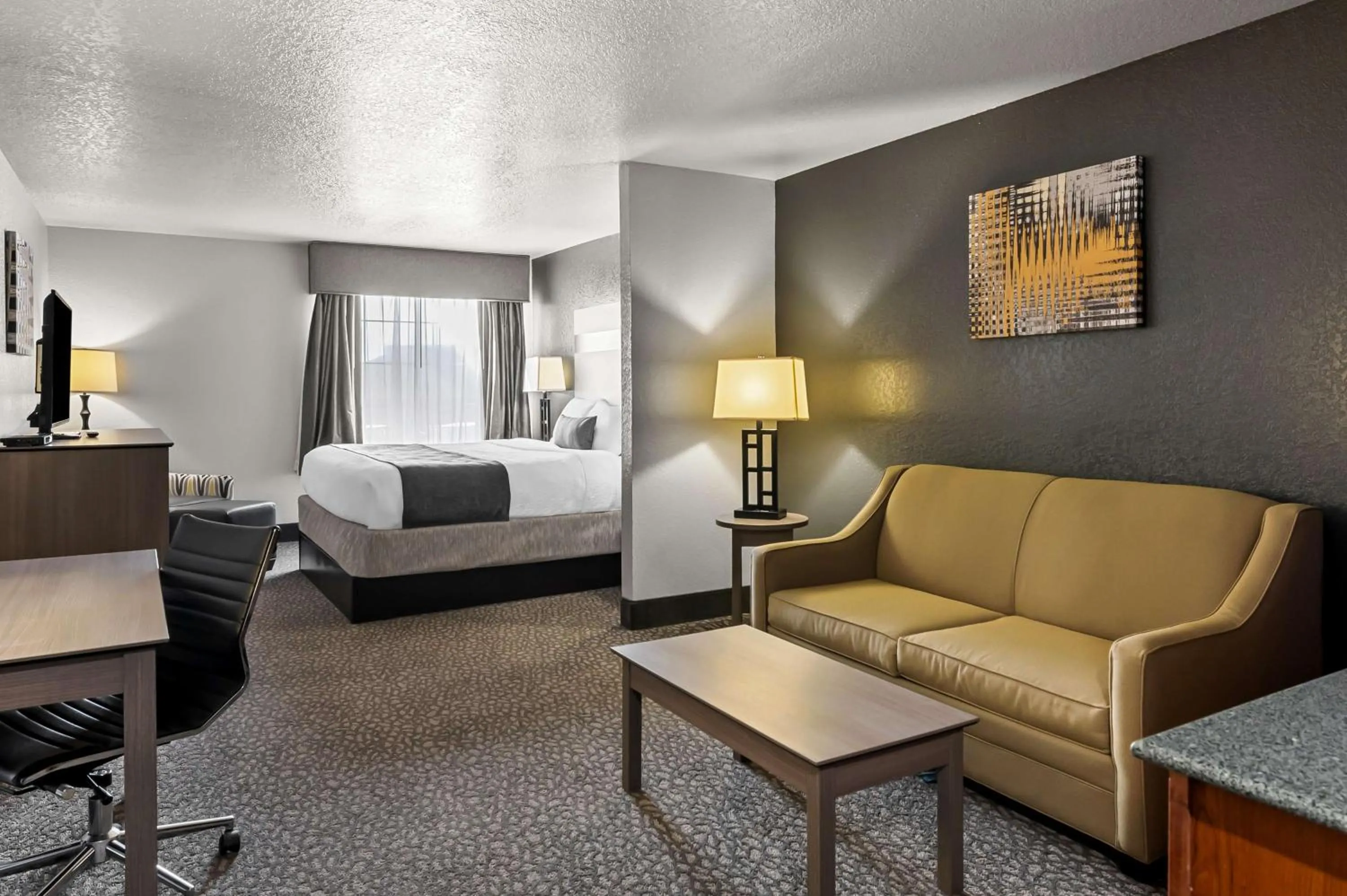 Photo of the whole room in Best Western Sherwood Inn & Suites