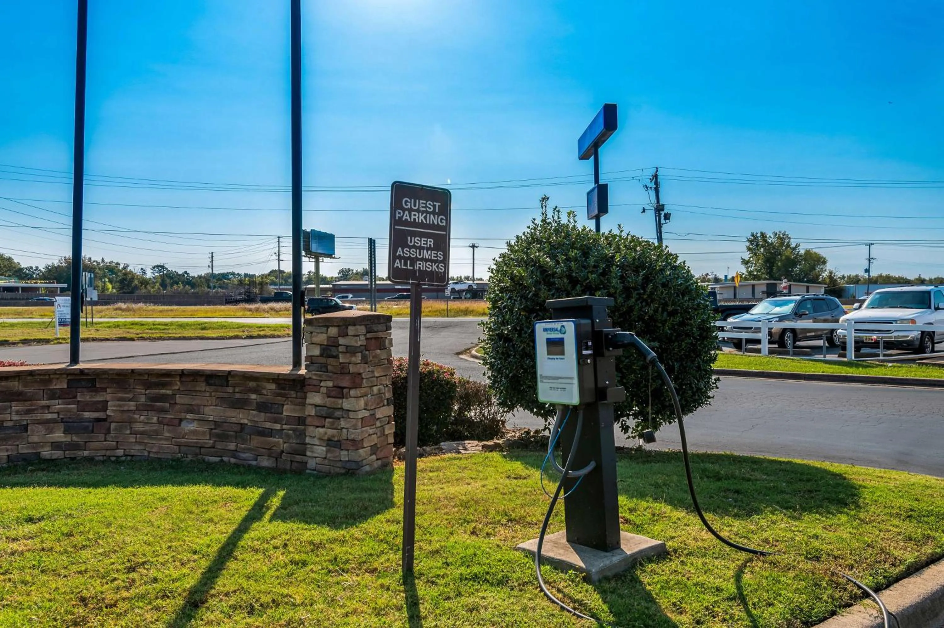 Property building in Best Western Sherwood Inn & Suites