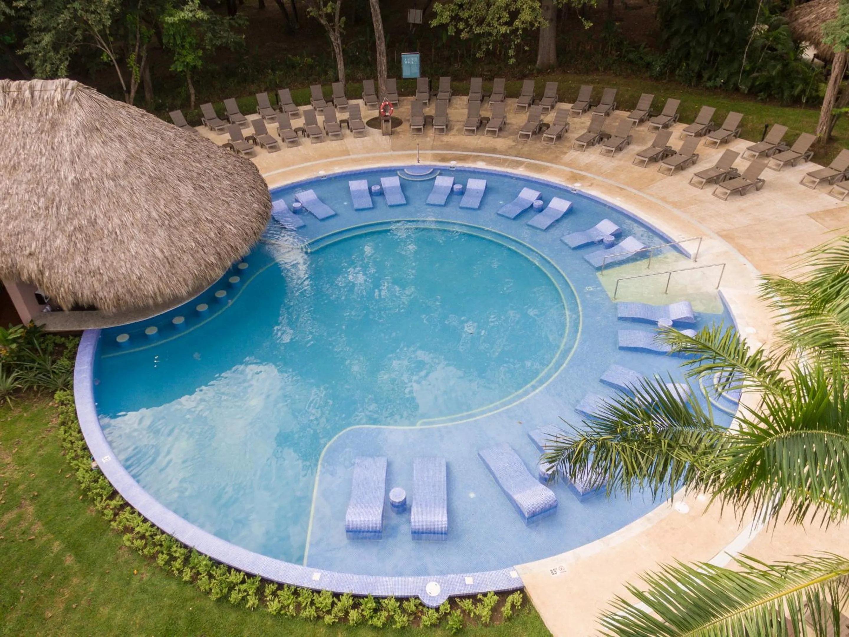 Swimming pool in Occidental Papagayo - Adults Only All Inclusive