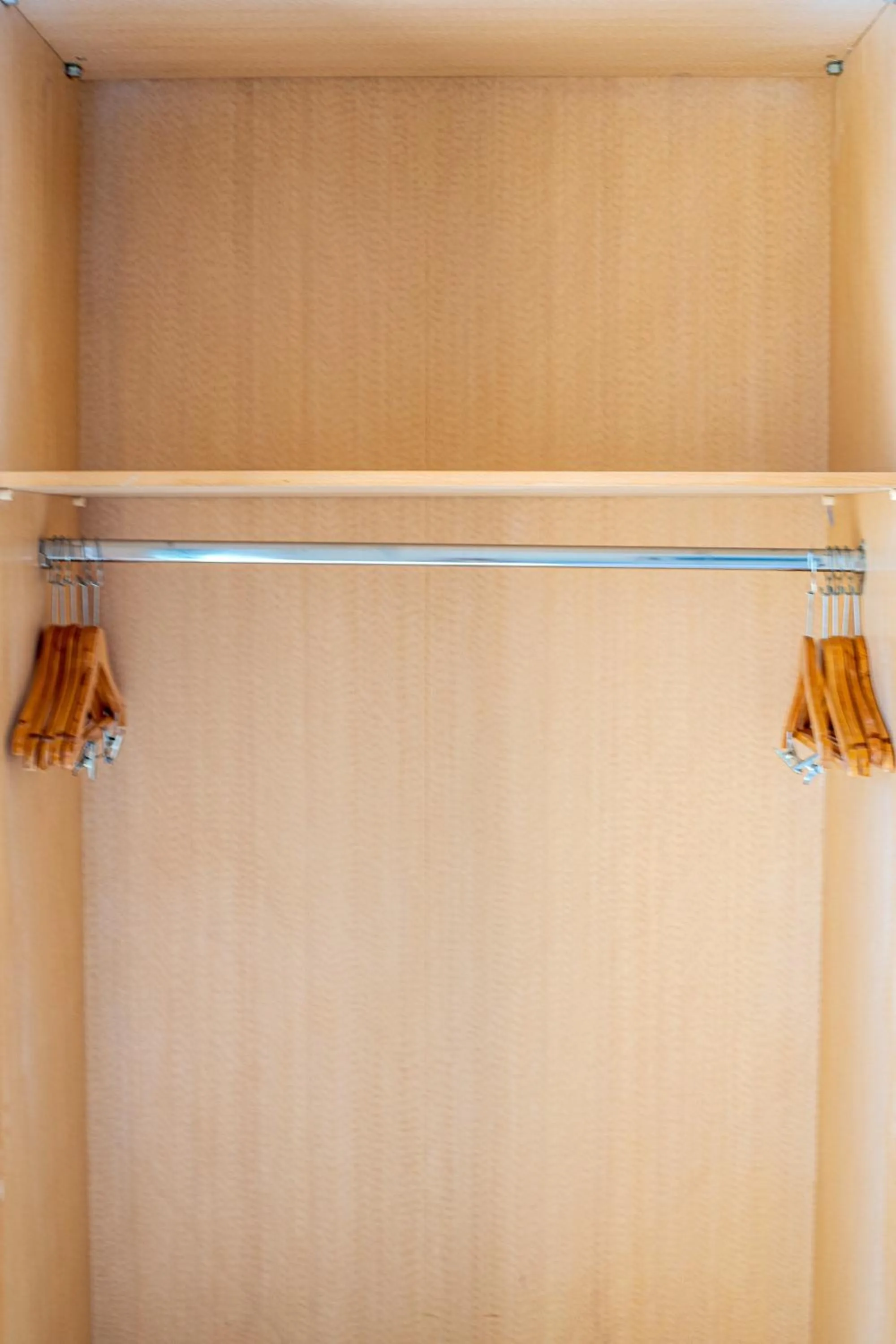 wardrobe in Sky View Suites Hotel