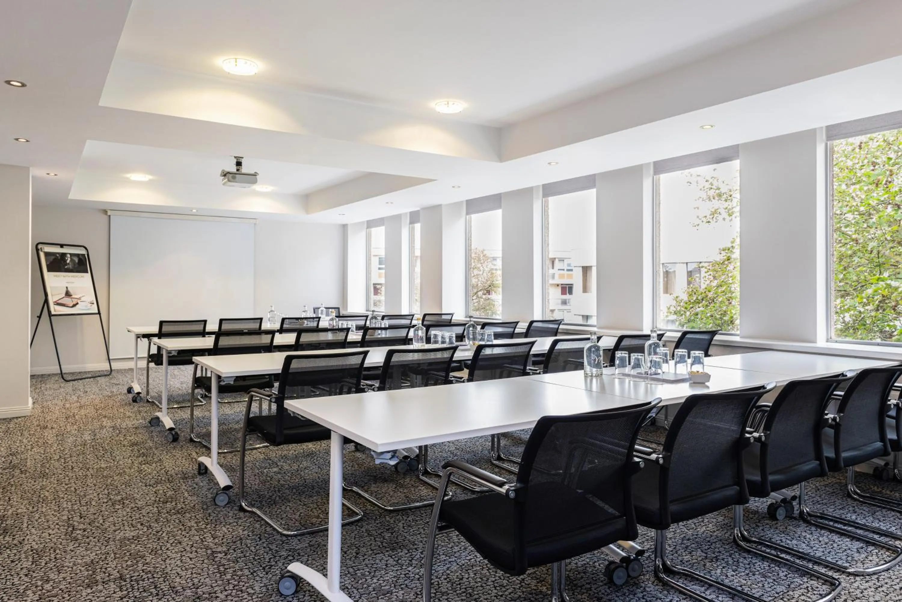 Property building in Mercure Bristol Holland House Hotel & Spa