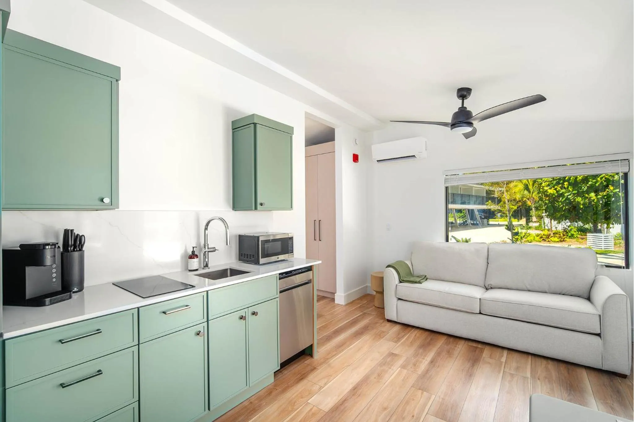 Pines & Palms Resort