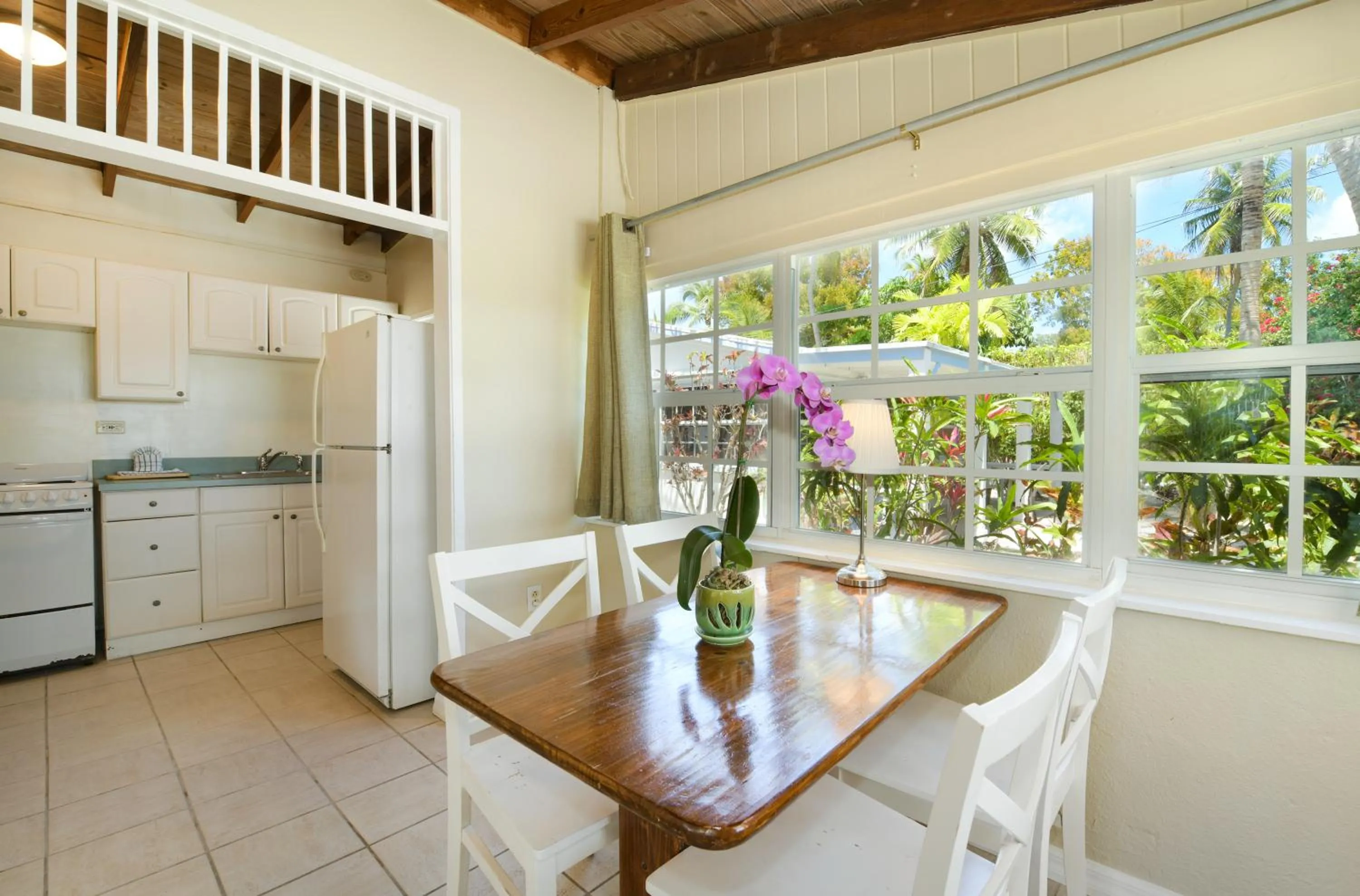 Pines & Palms Resort