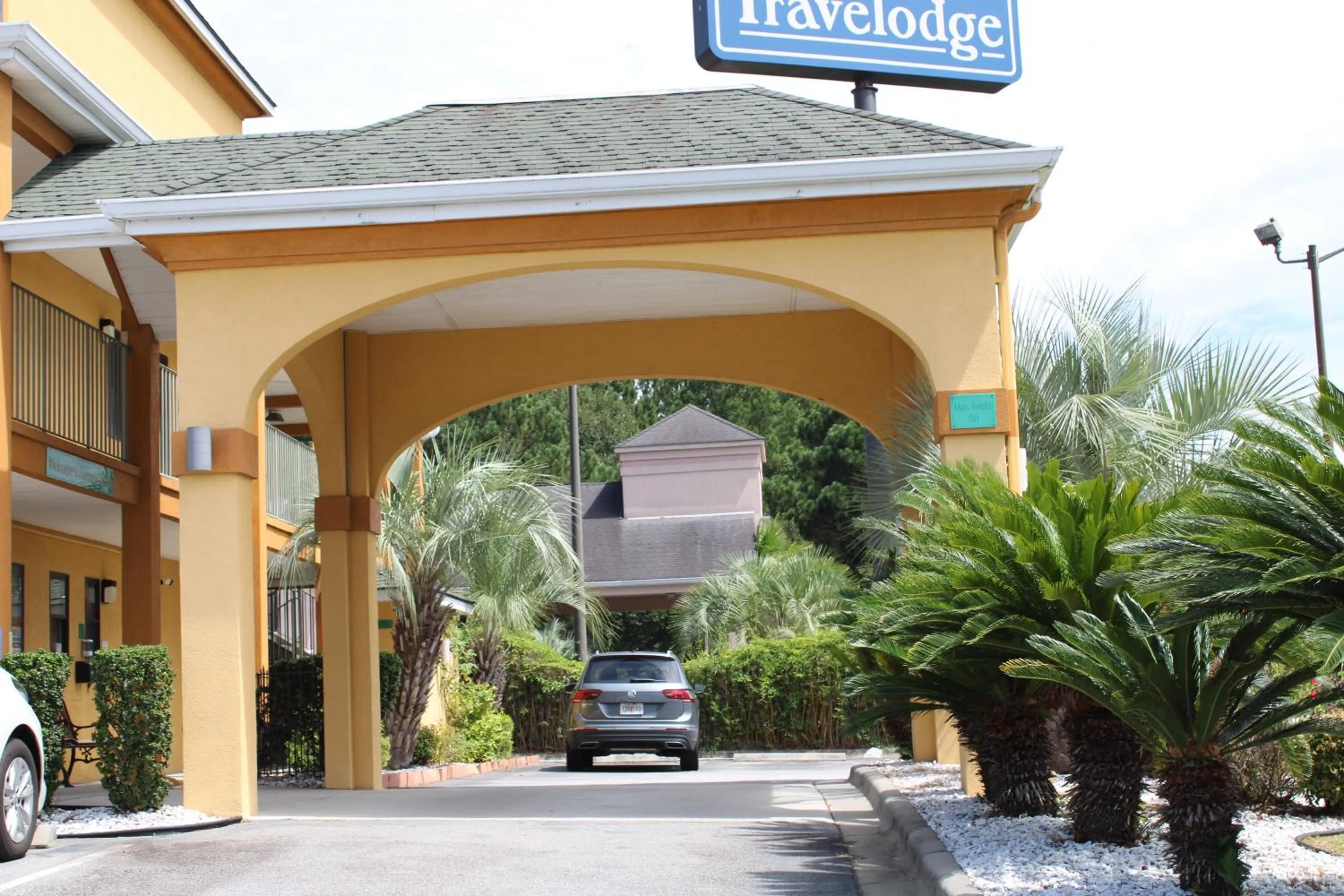 Property building in Savannah Inn - Savannah I-95 North