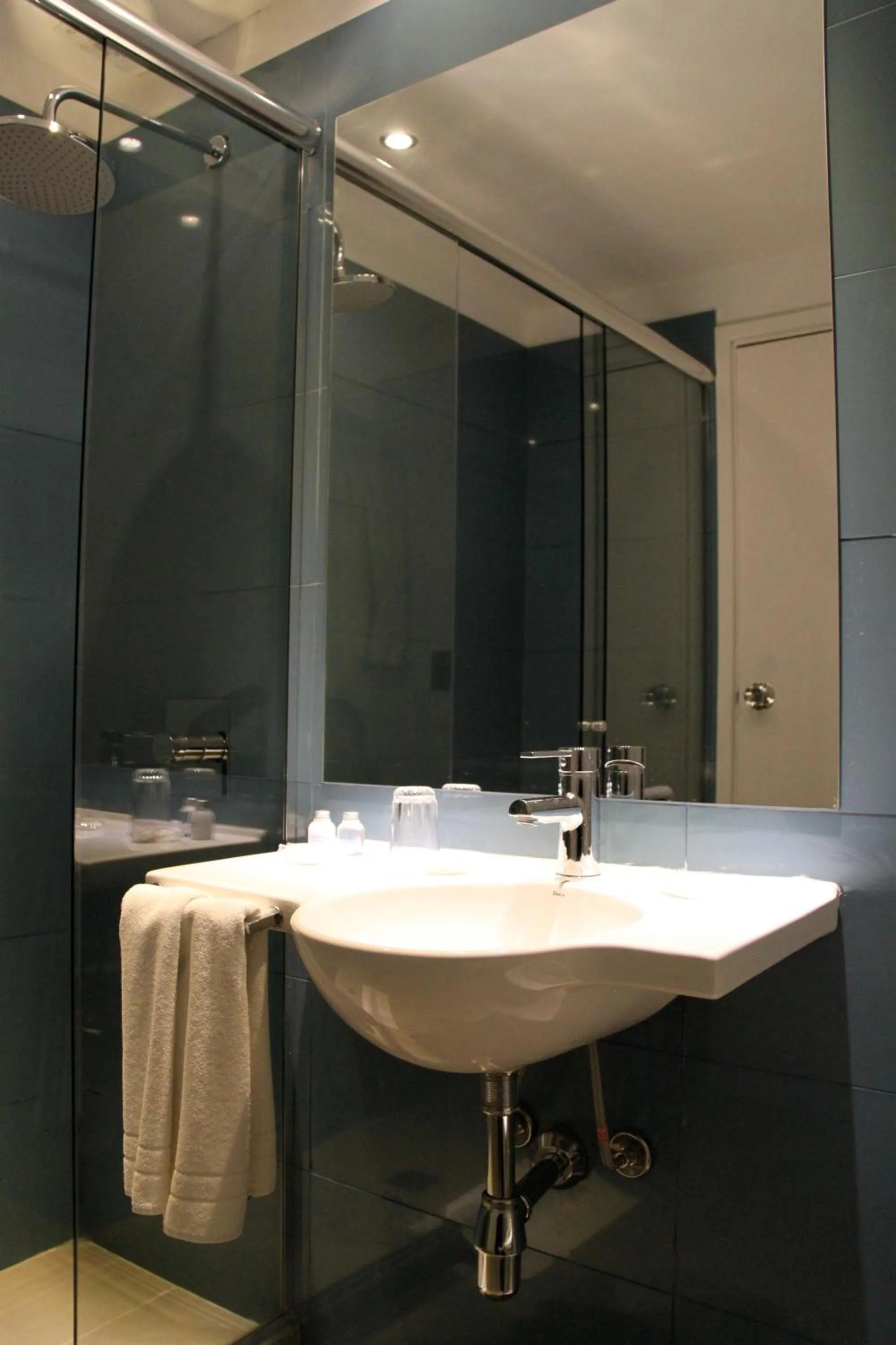 Bathroom in Hotel Florinda