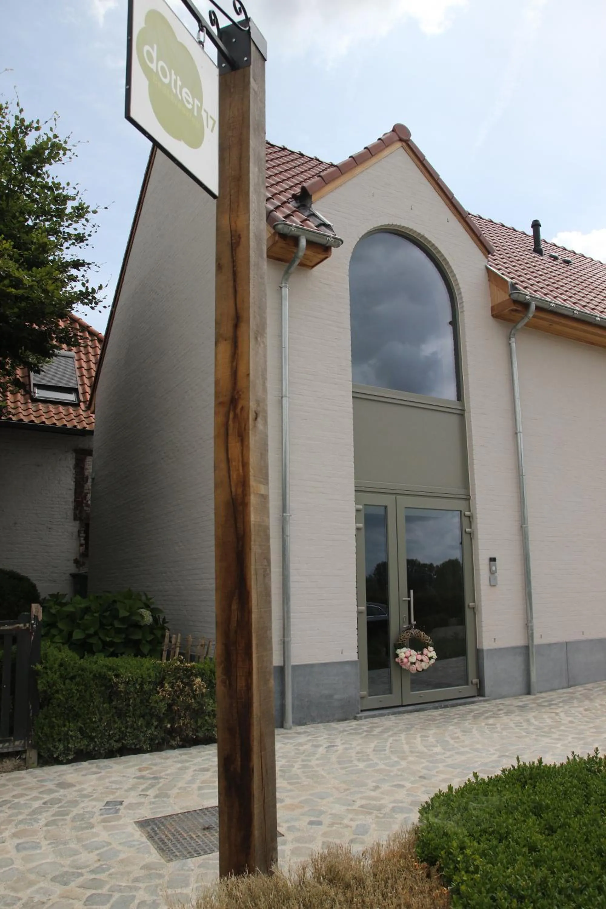 Property building in B&B Dotter 17