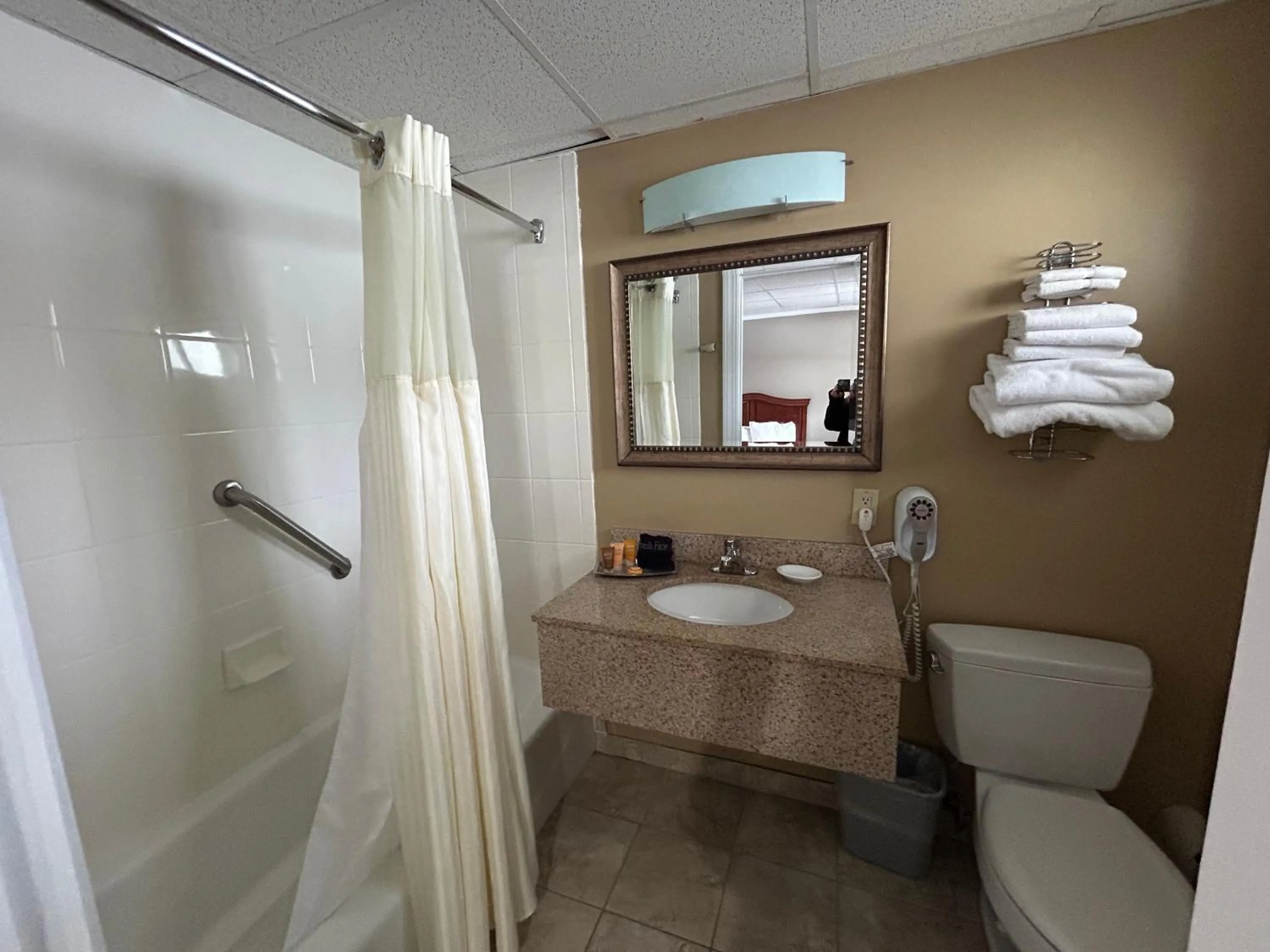 Golden Gables Inn Dazzler Select by Wyndham