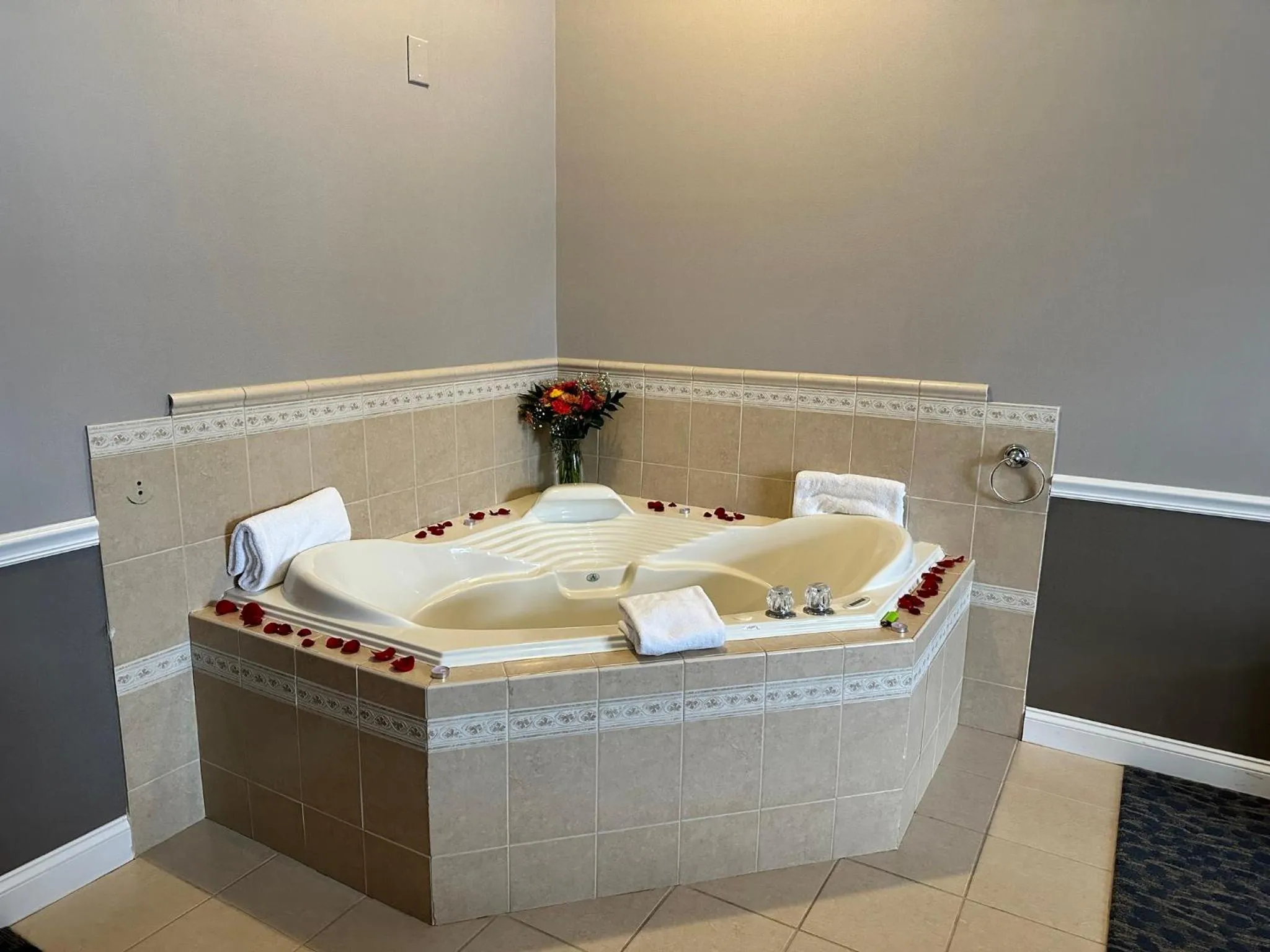 Golden Gables Inn Dazzler Select by Wyndham