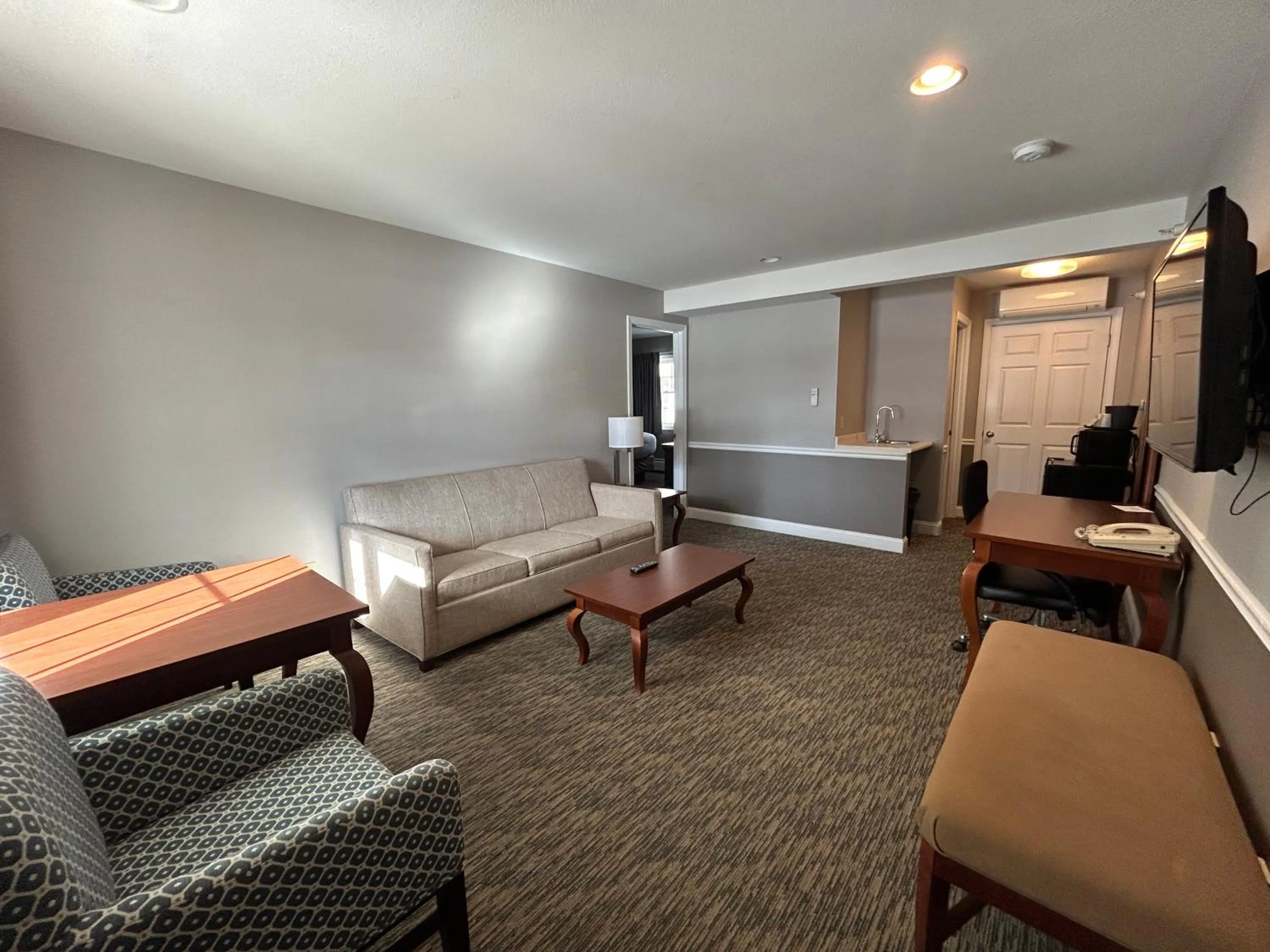 Golden Gables Inn Dazzler Select by Wyndham