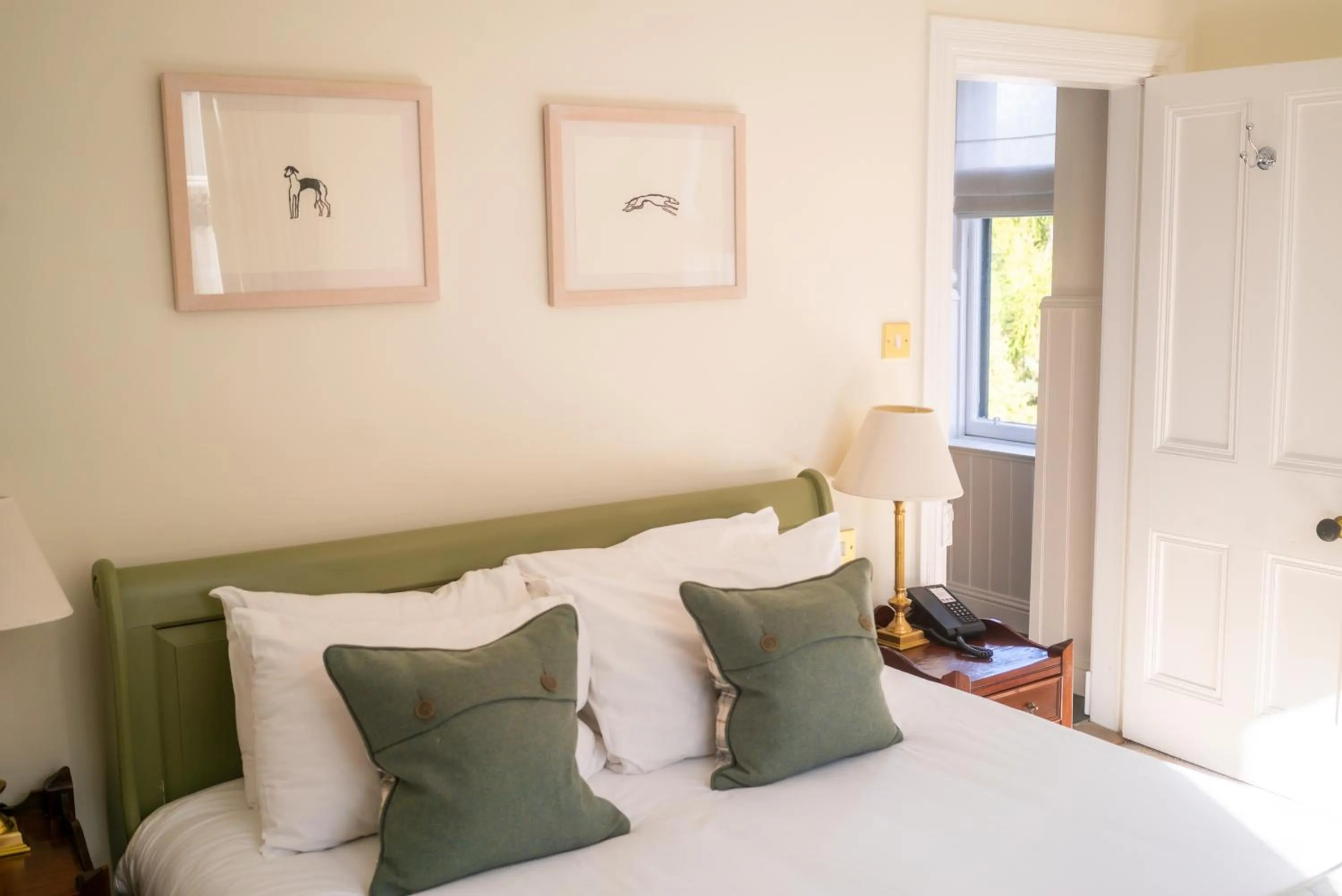 Bedroom, Bed in Craigellachie Hotel of Speyside