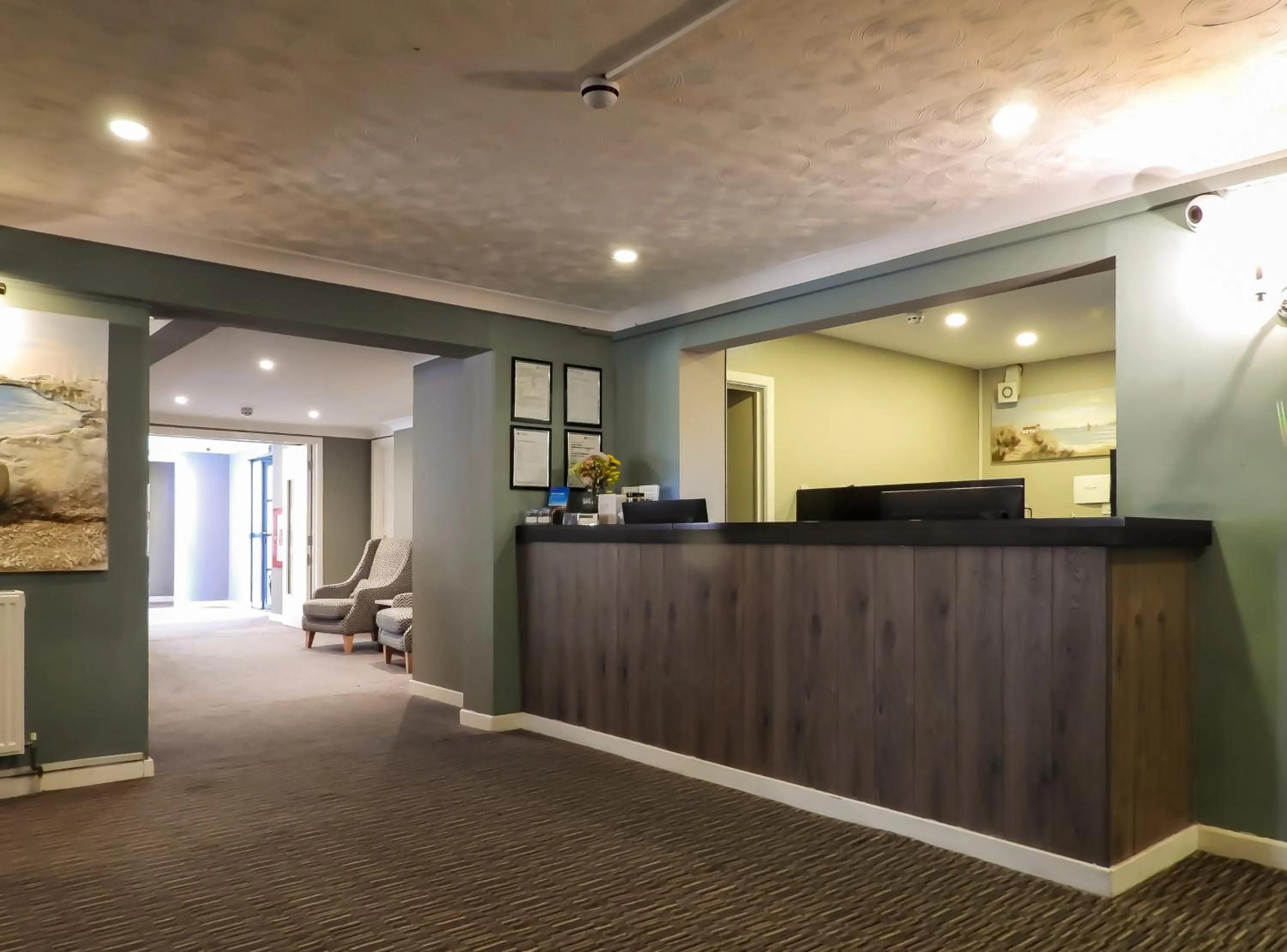 Lobby or reception in South Lawn Hotel