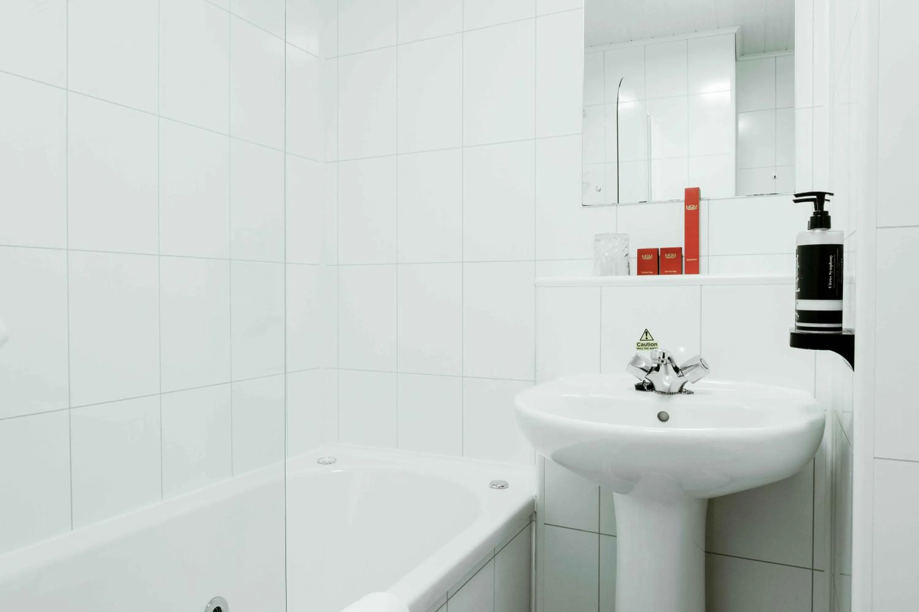 Bathroom in Muthu Queens Hotel, Oban