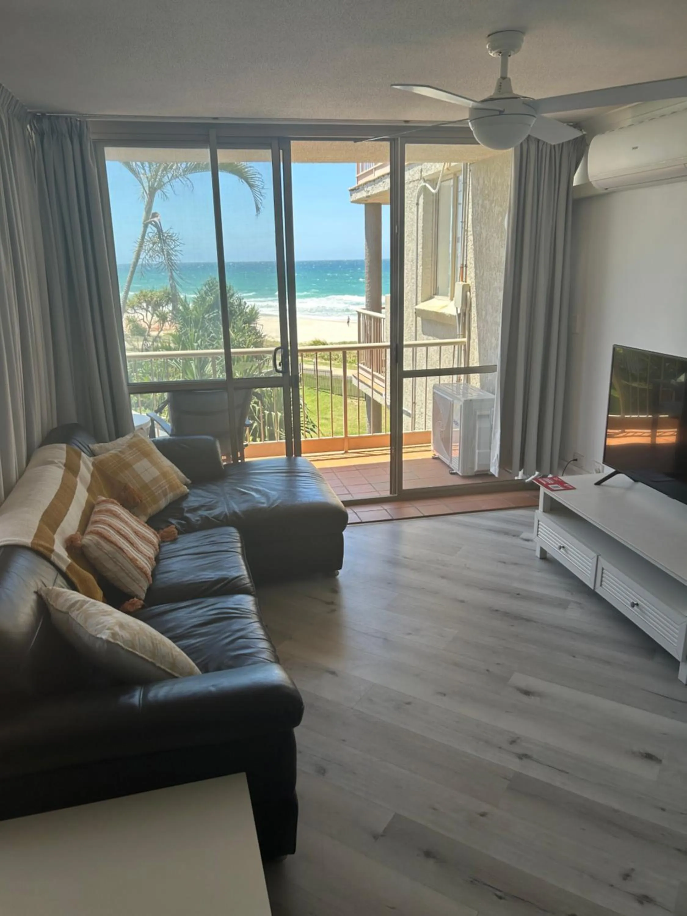 Living room in Sanctuary Beach Resort