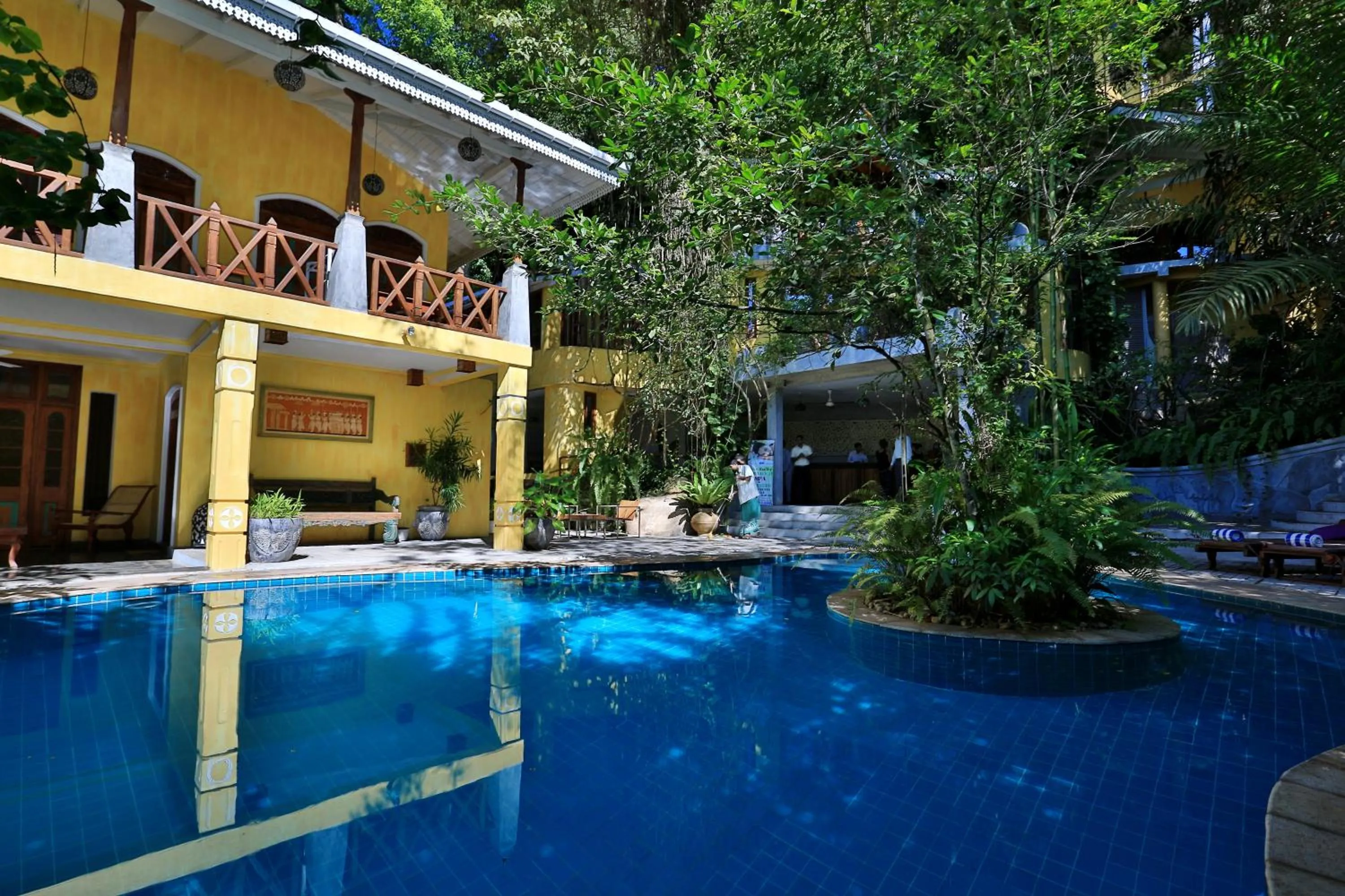 Swimming pool in Thambapanni Retreat