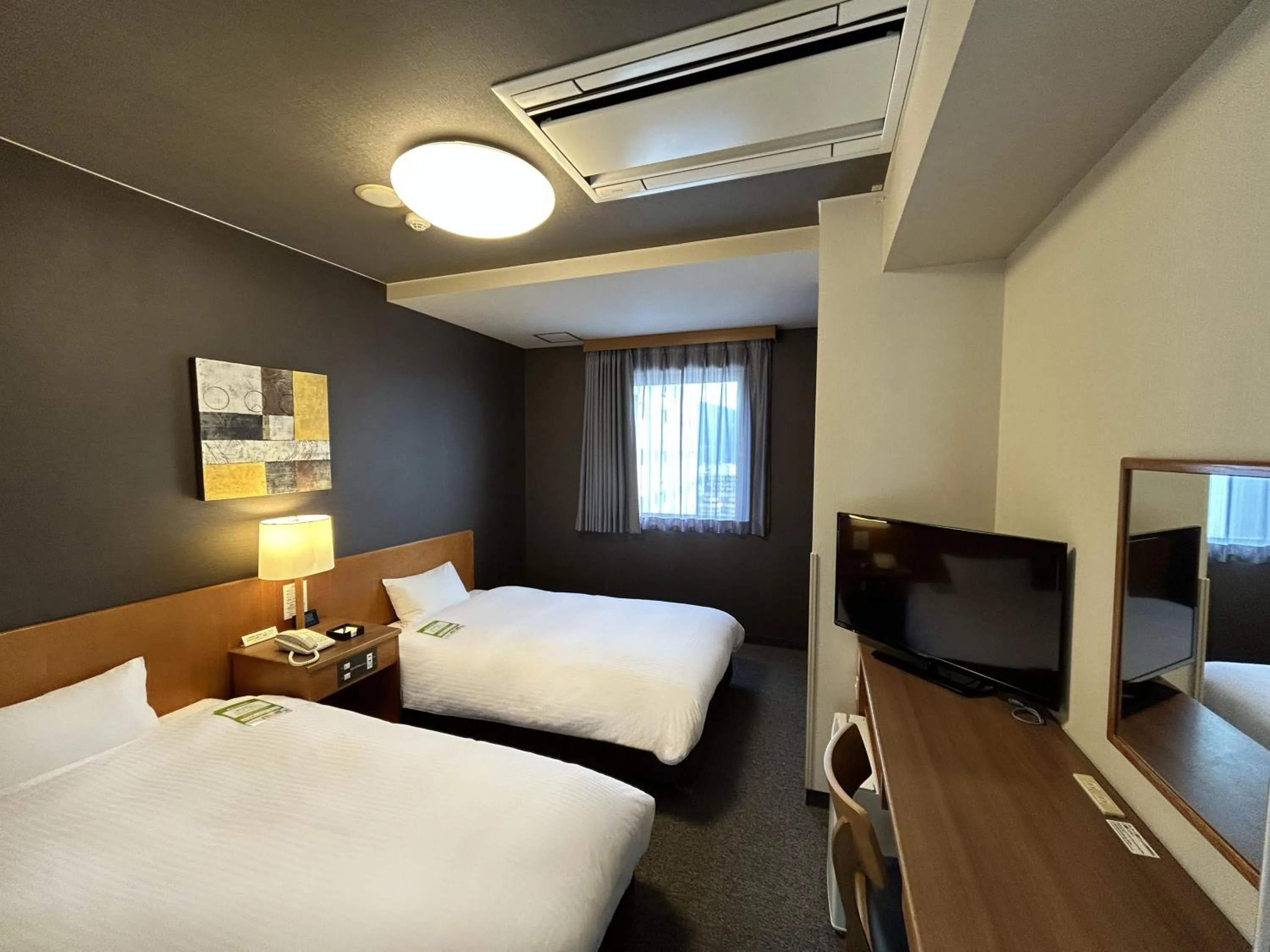 Photo of the whole room, Bed in Hotel Route-Inn Shin Gotemba Inter -Kokudo 246 gou-