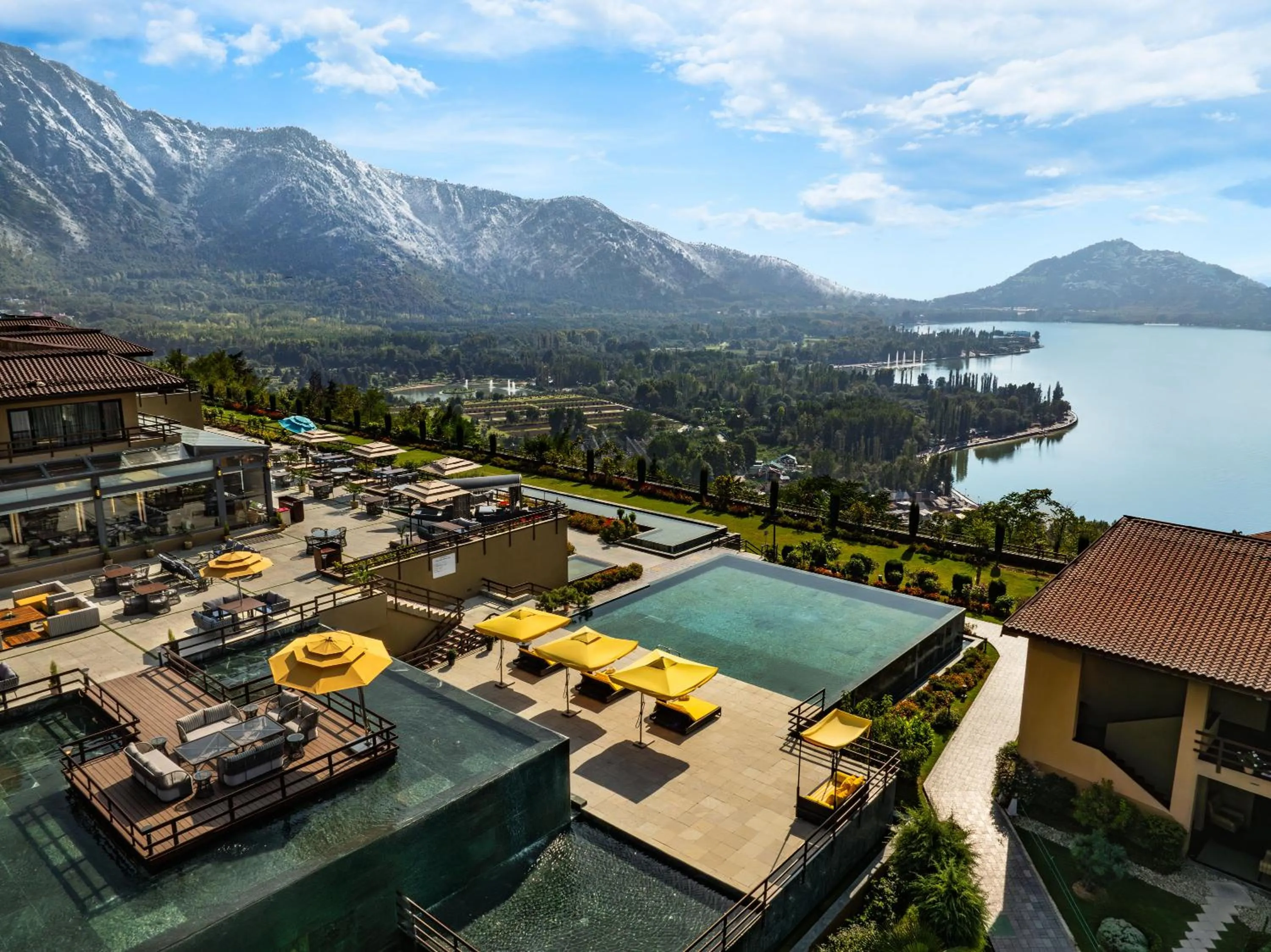 Natural landscape in Taj Dal View Srinagar