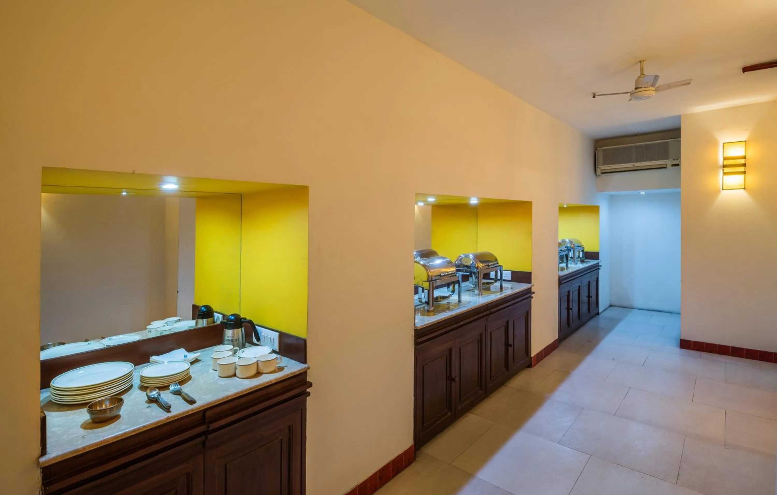 Restaurant/places to eat in Home@F37 Kailash Colony Metro
