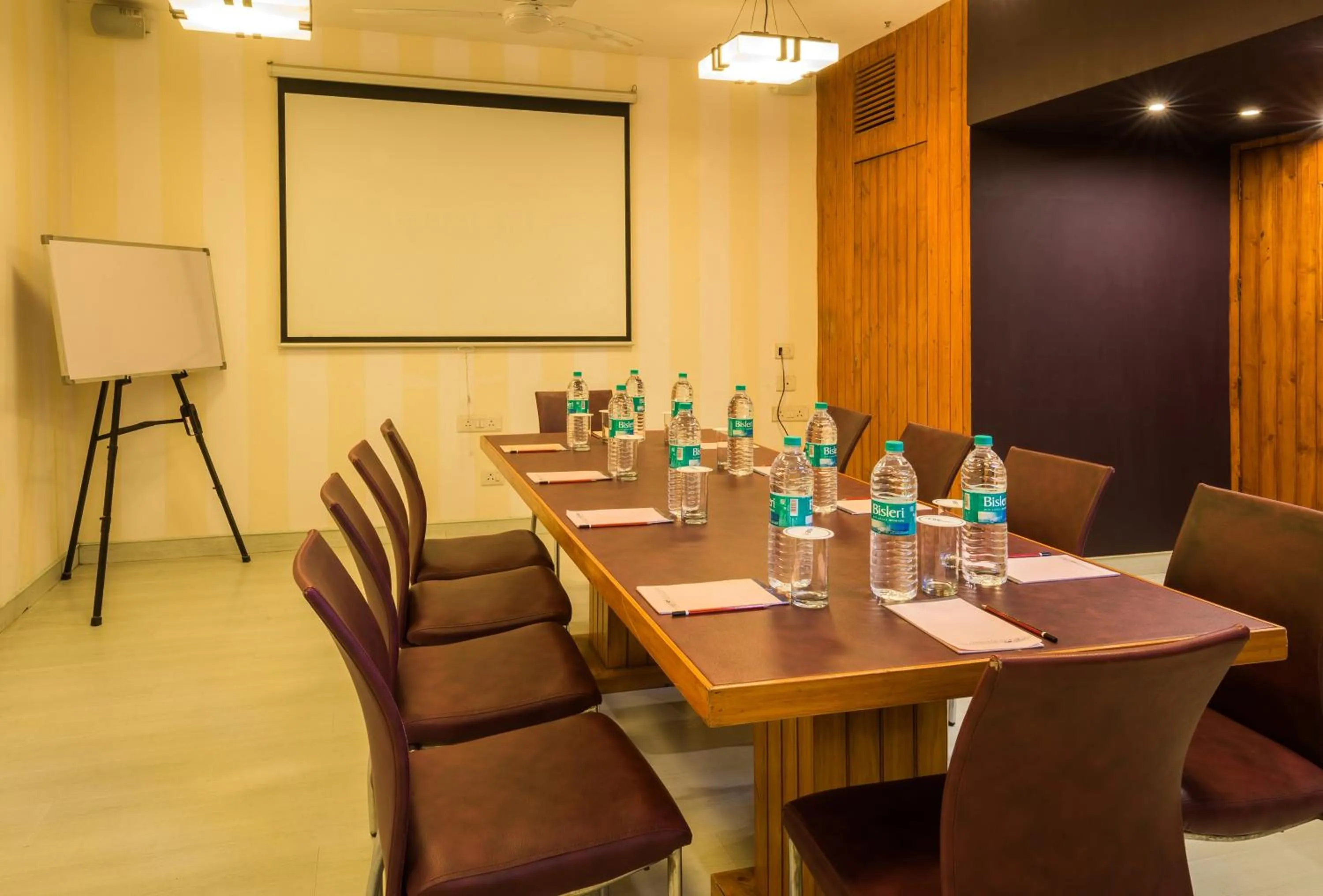 Meeting/conference room in Home@F37 Kailash Colony Metro