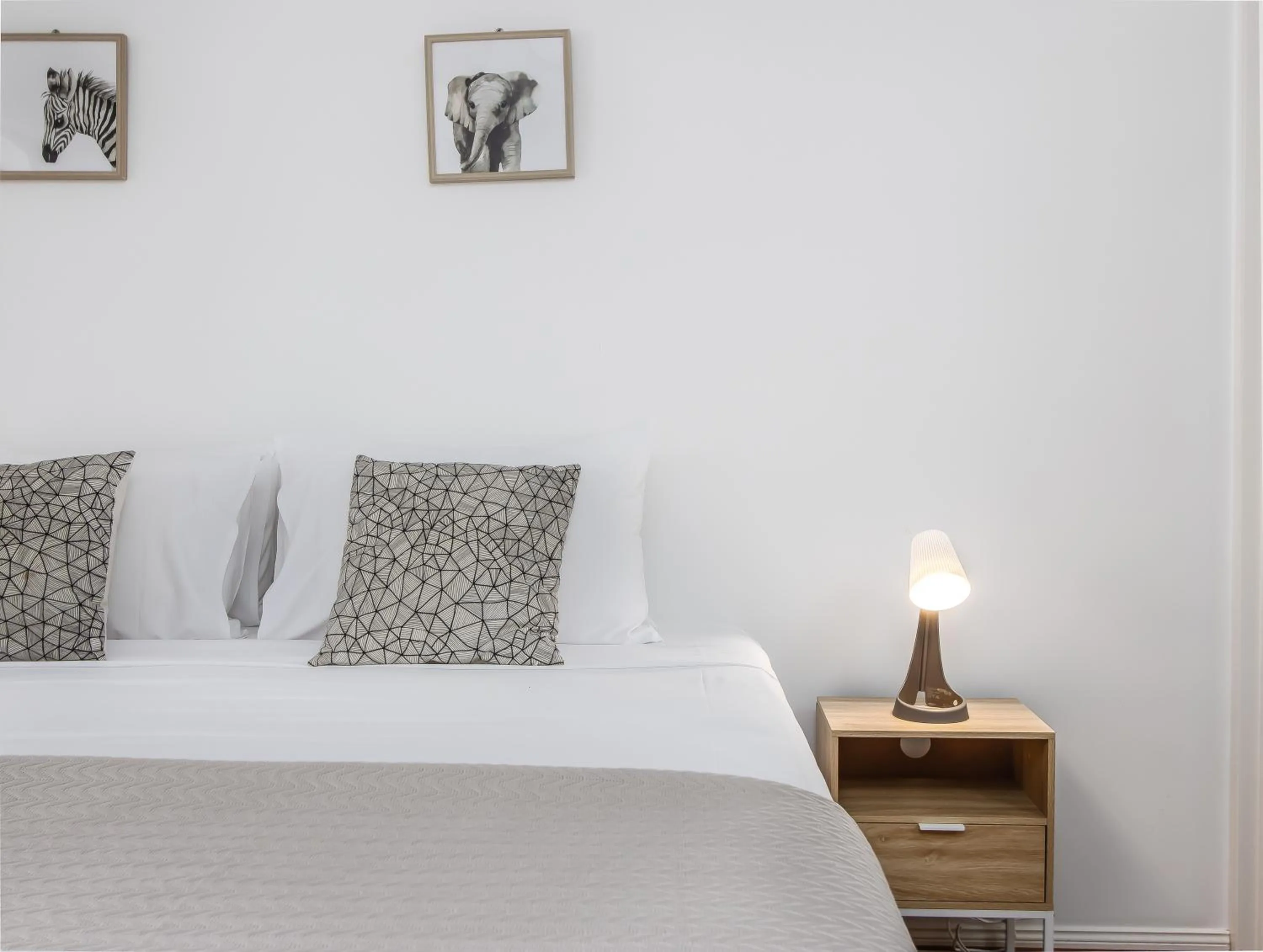 Bedroom, Bed in Bella Mare Coolangatta Beachside Apartments