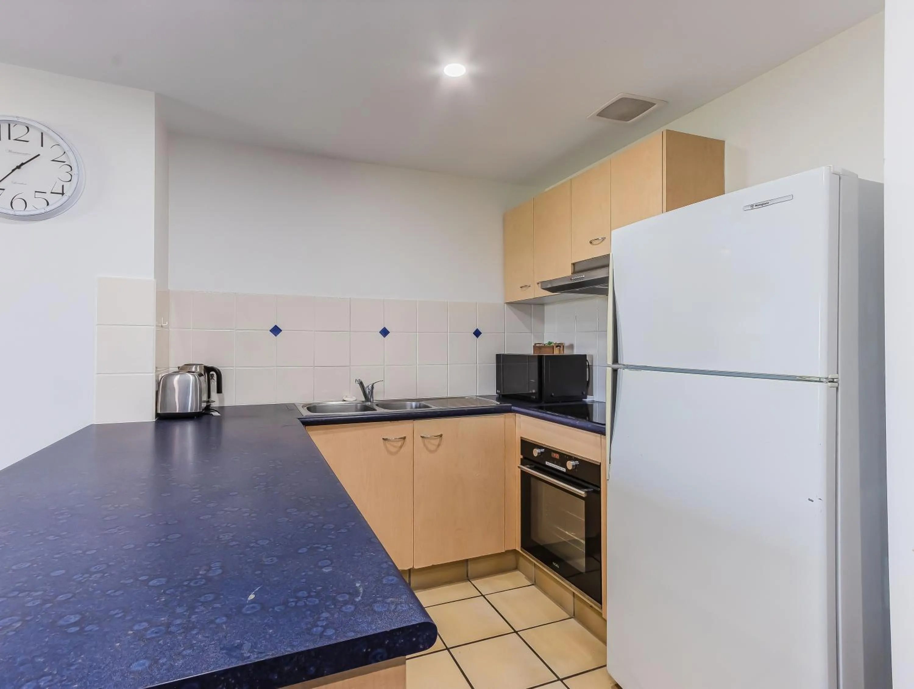 Kitchen or kitchenette in Bella Mare Coolangatta Beachside Apartments