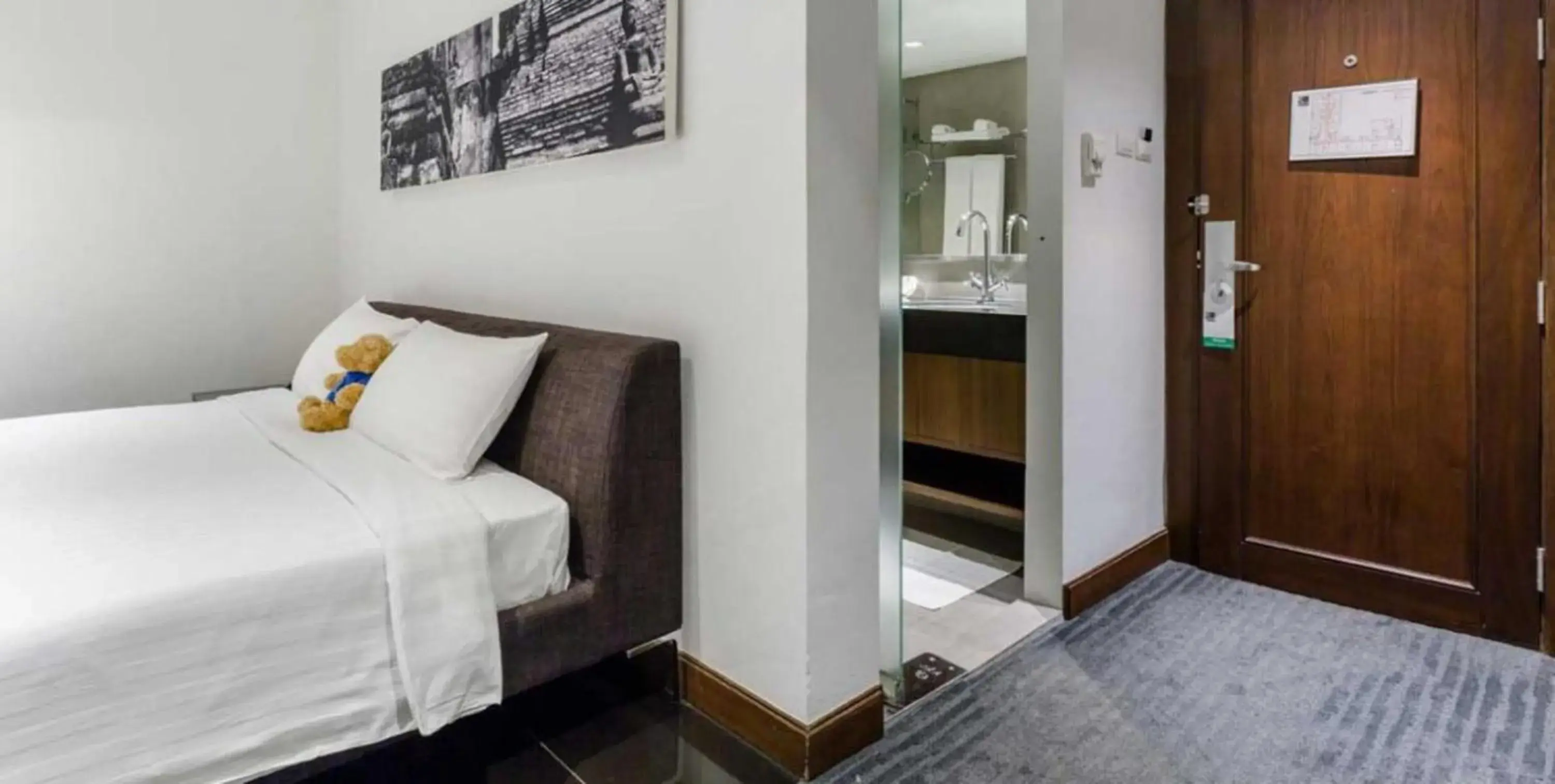 Deluxe Single Room in S33 Compact Sukhumvit Hotel Deluxe Single Room in S33 Compact Sukhumvit Hotel