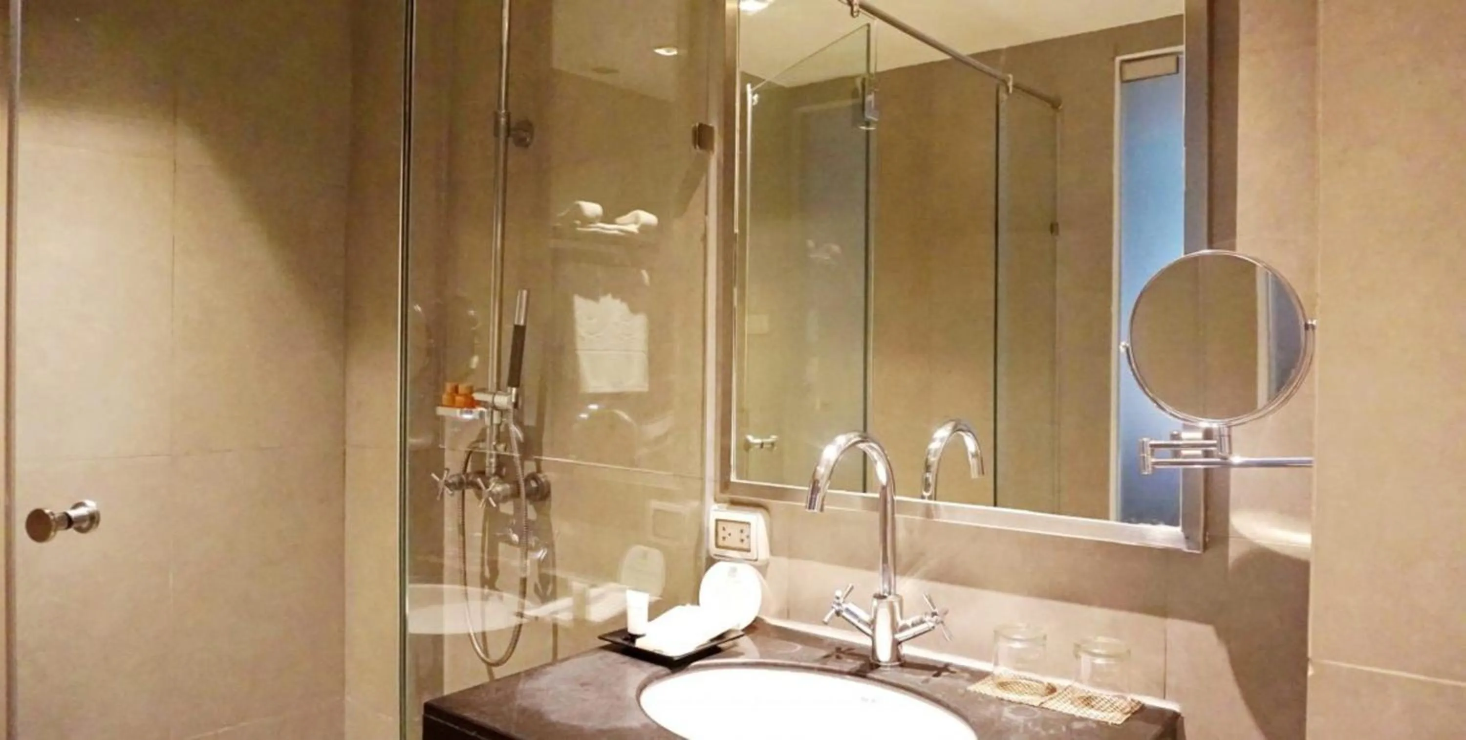 Bathroom in S33 Compact Sukhumvit Hotel