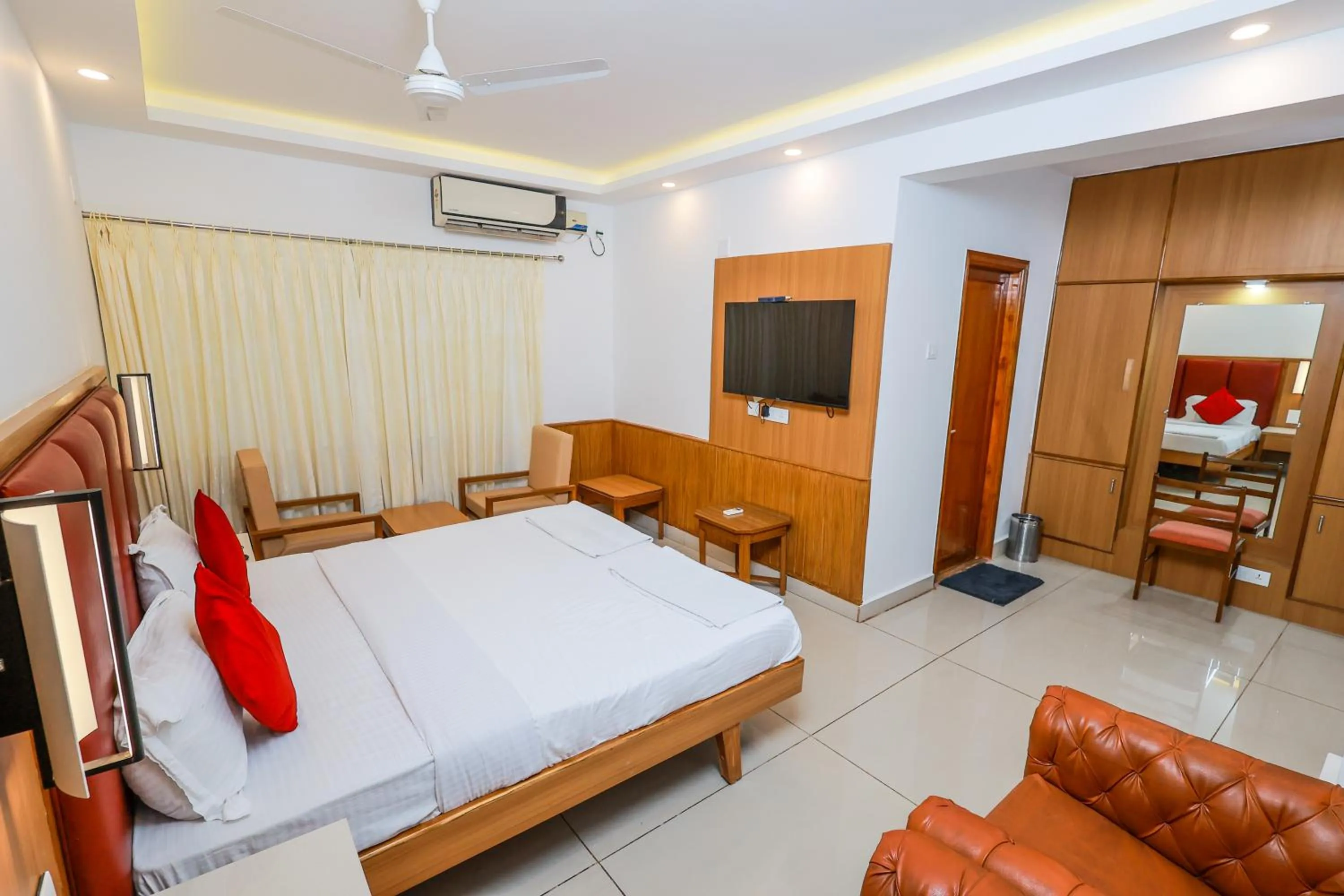 Bed in Hotel Janardana