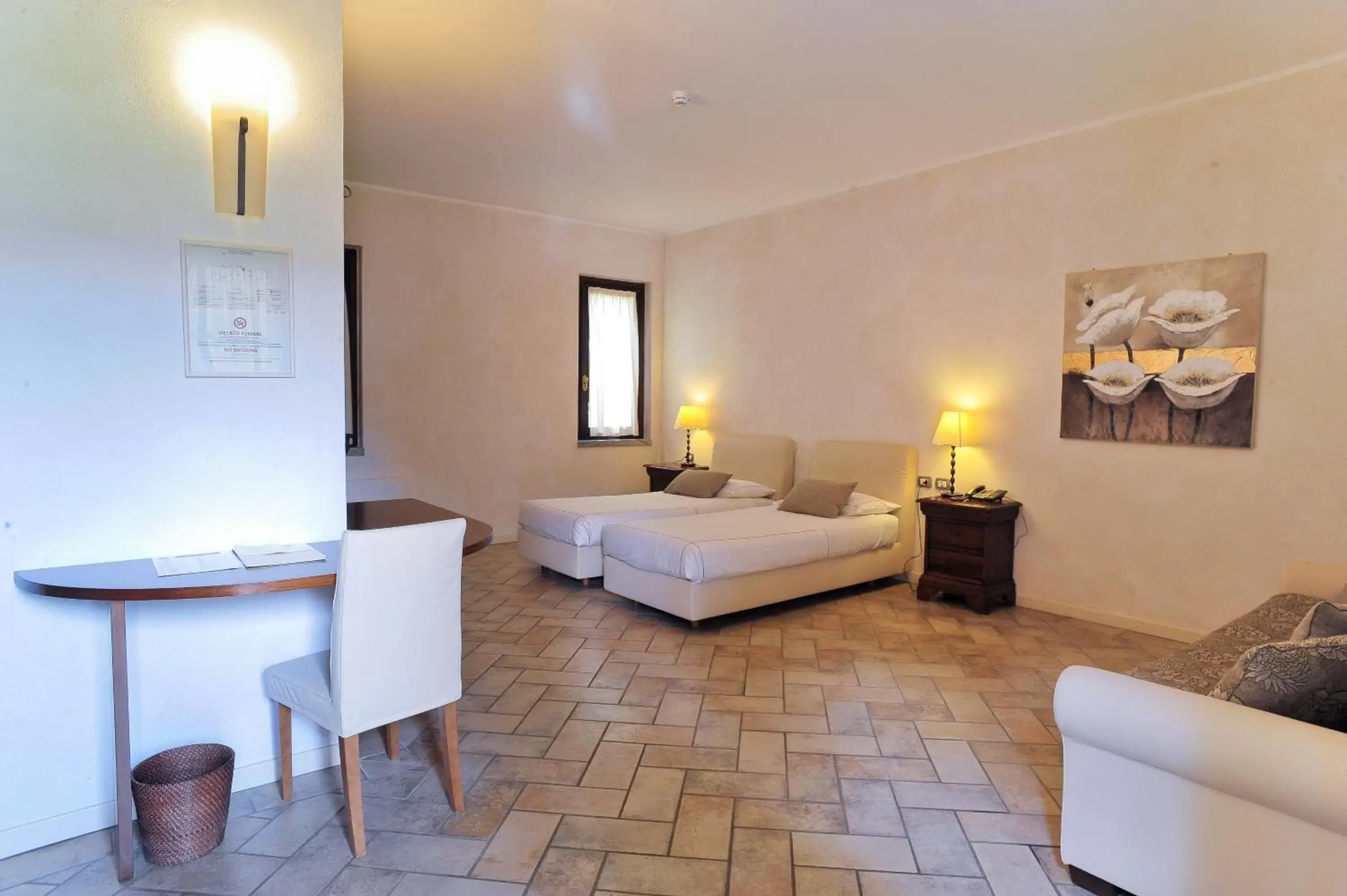 Quadruple Room in Agriturismo La Camilla Quadruple Room in Agriturismo La Camilla