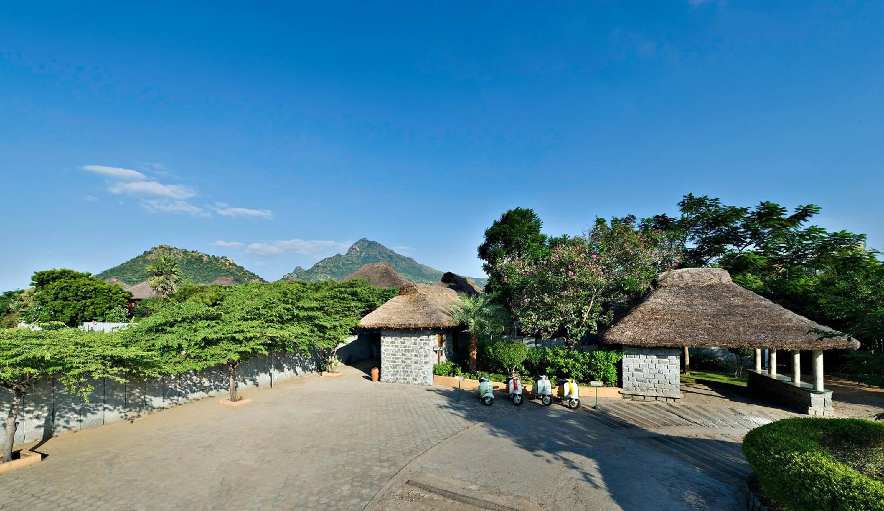 Facade/entrance in Halez Sparsa Thiruvannamalai