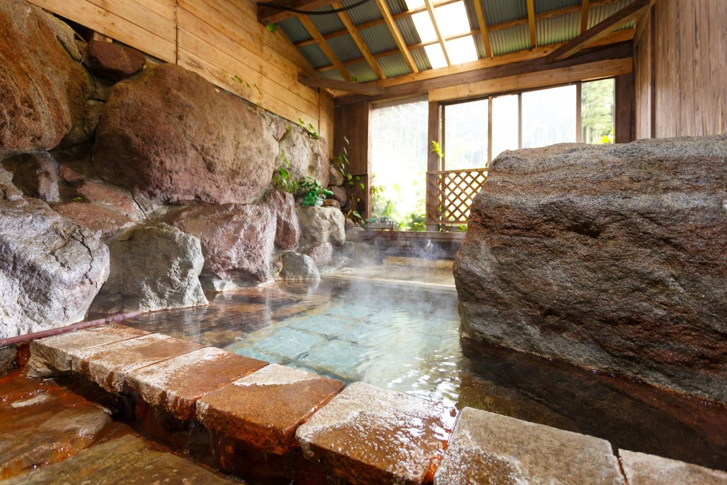 Hot Spring Bath in Yufuin Inakamura Inakaso