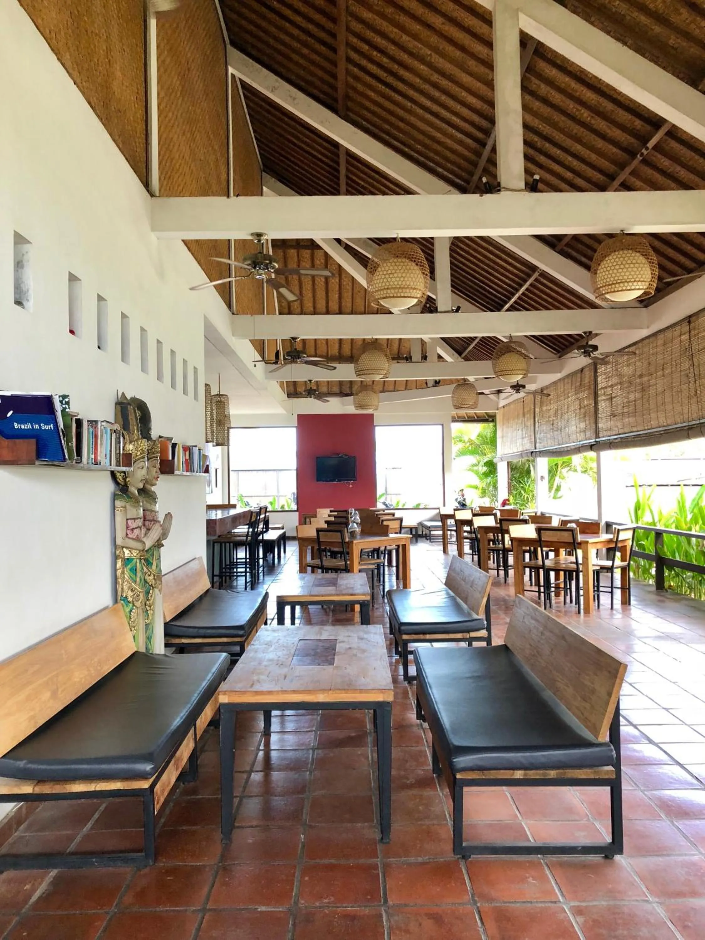 Restaurant/places to eat in Casa Asia