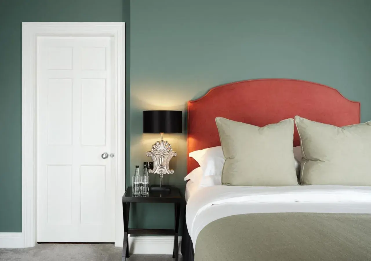 Deluxe Room in Montagu Place Hotel Deluxe Room in Montagu Place Hotel