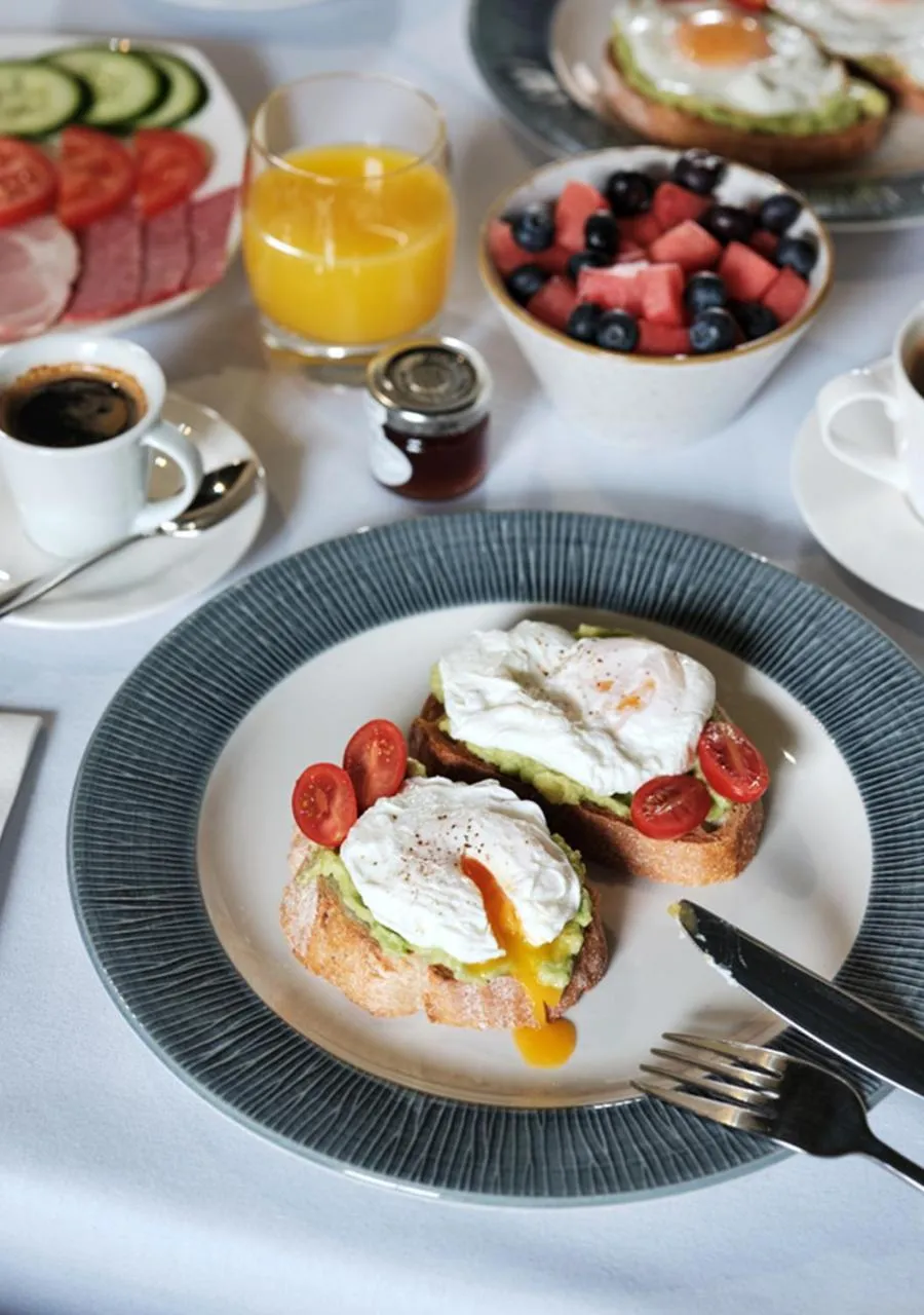 Breakfast in Montagu Place Hotel