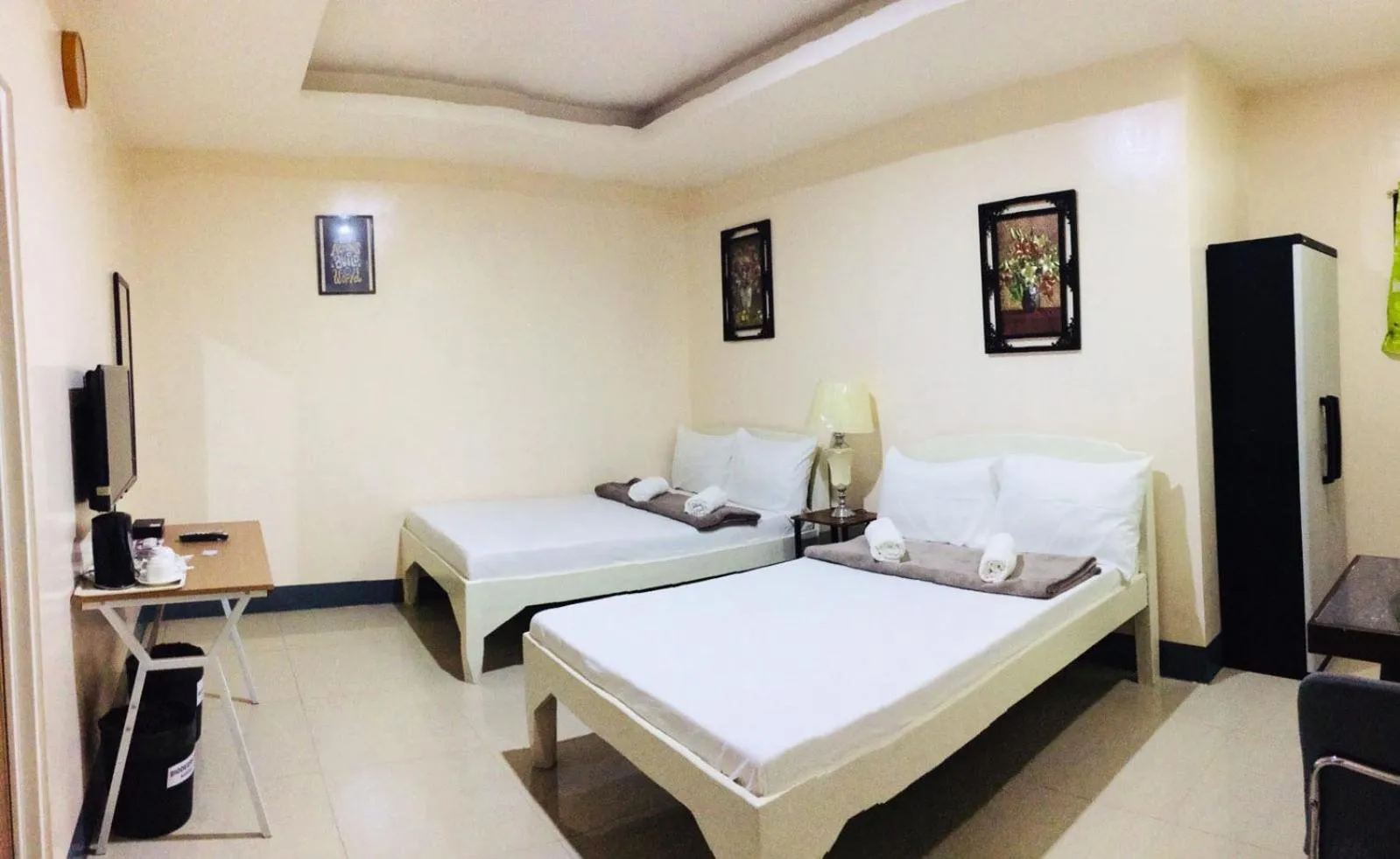 Bed in B&J Guesthouse and Tours