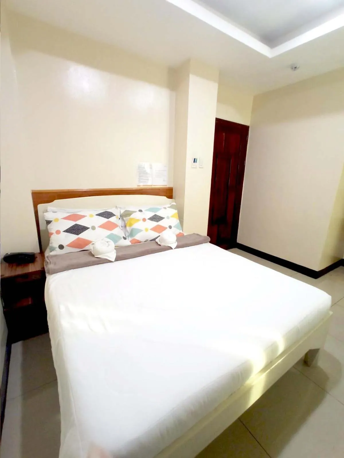 Bed in B&J Guesthouse and Tours