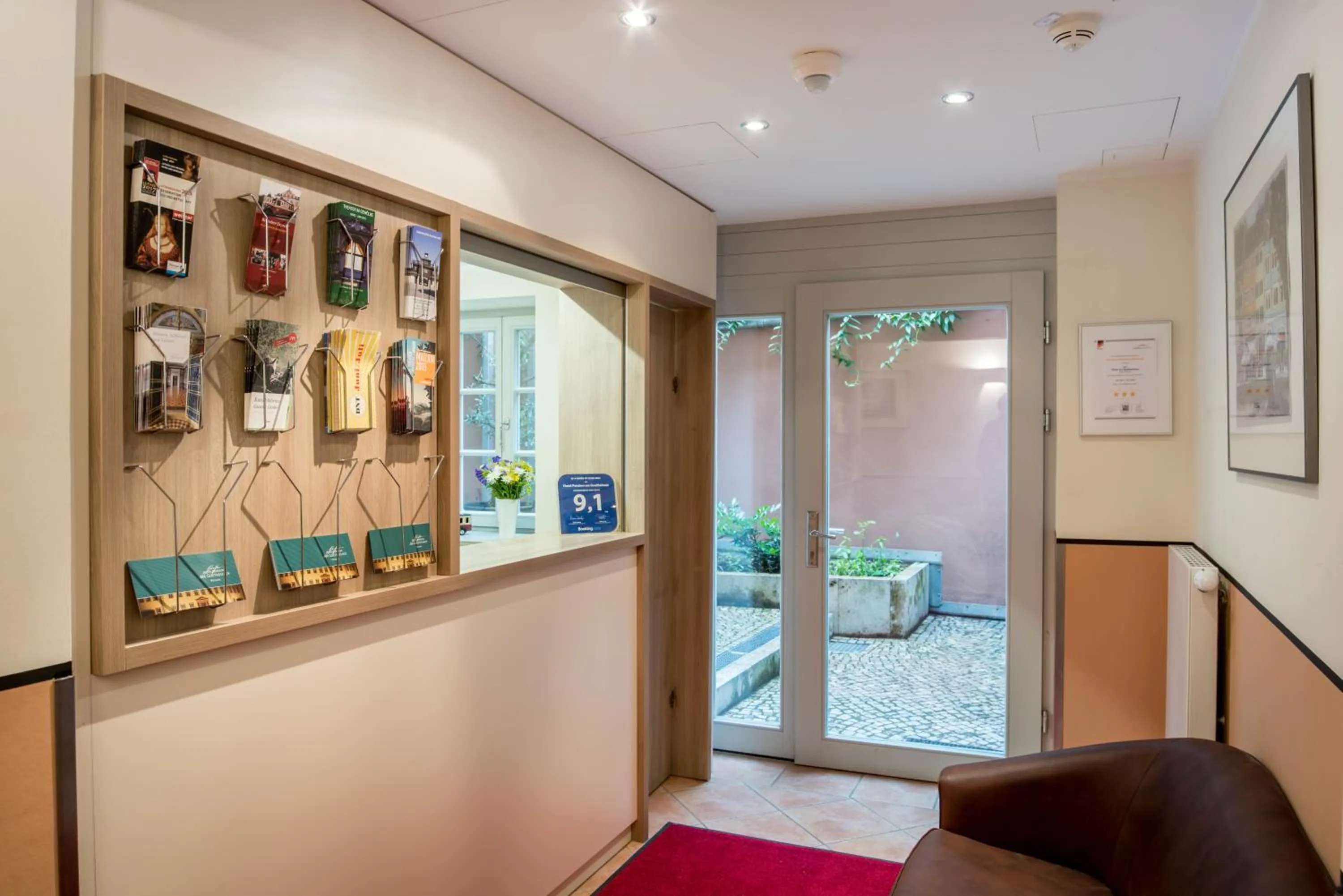 Lobby or reception in Hotel am Goethehaus