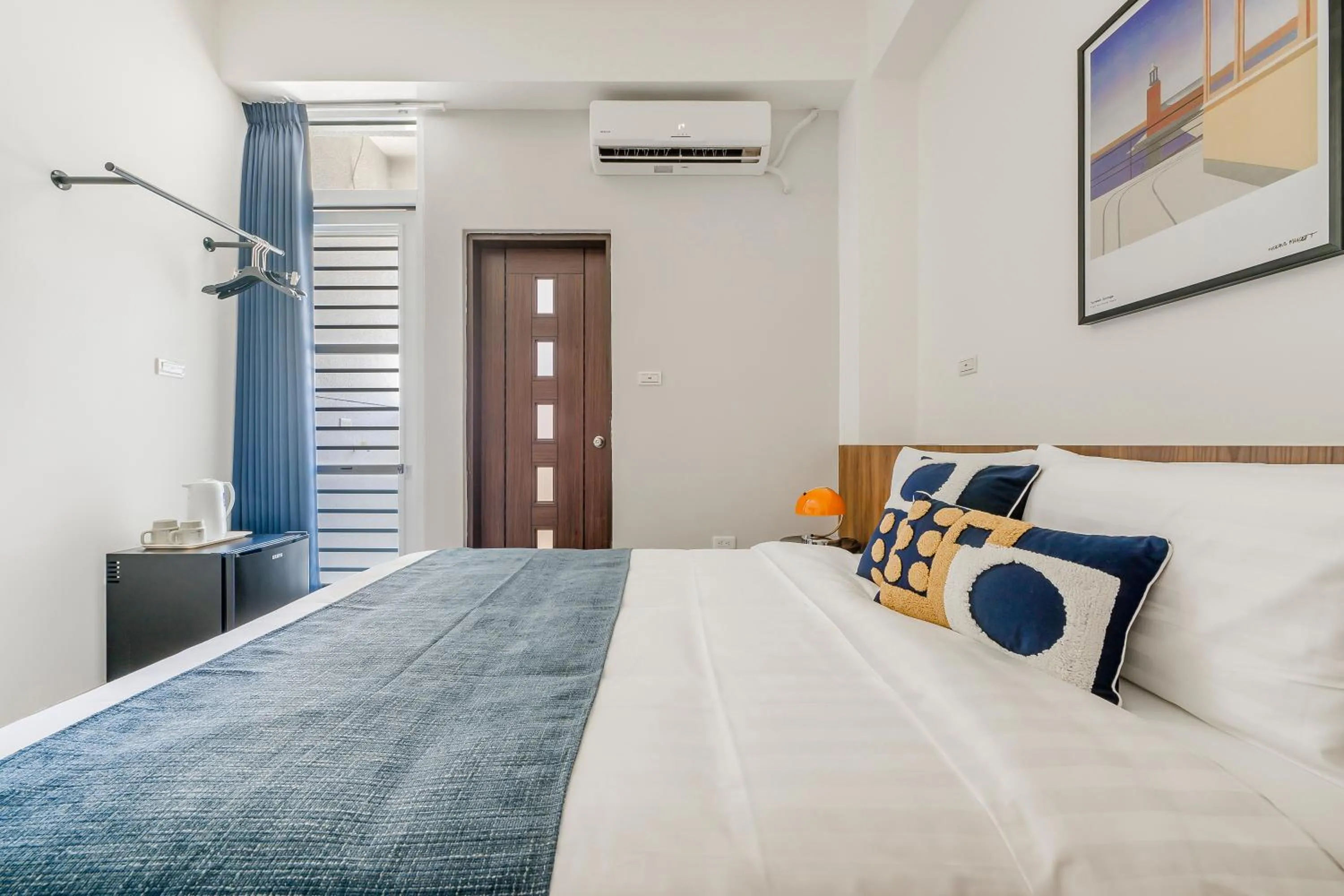 Bed in Oriental Blue Smart Stay