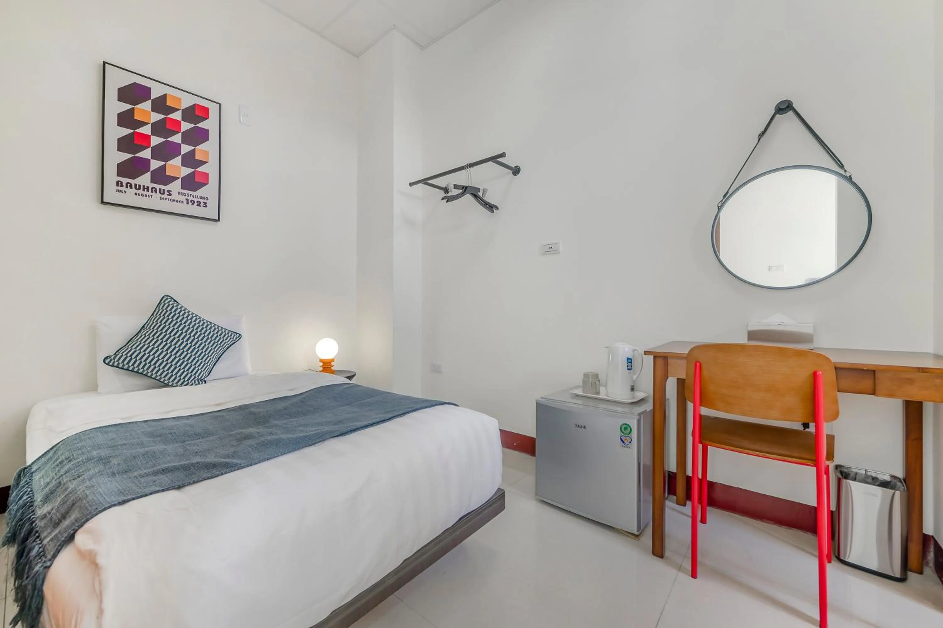 Bed in Oriental Blue Smart Stay