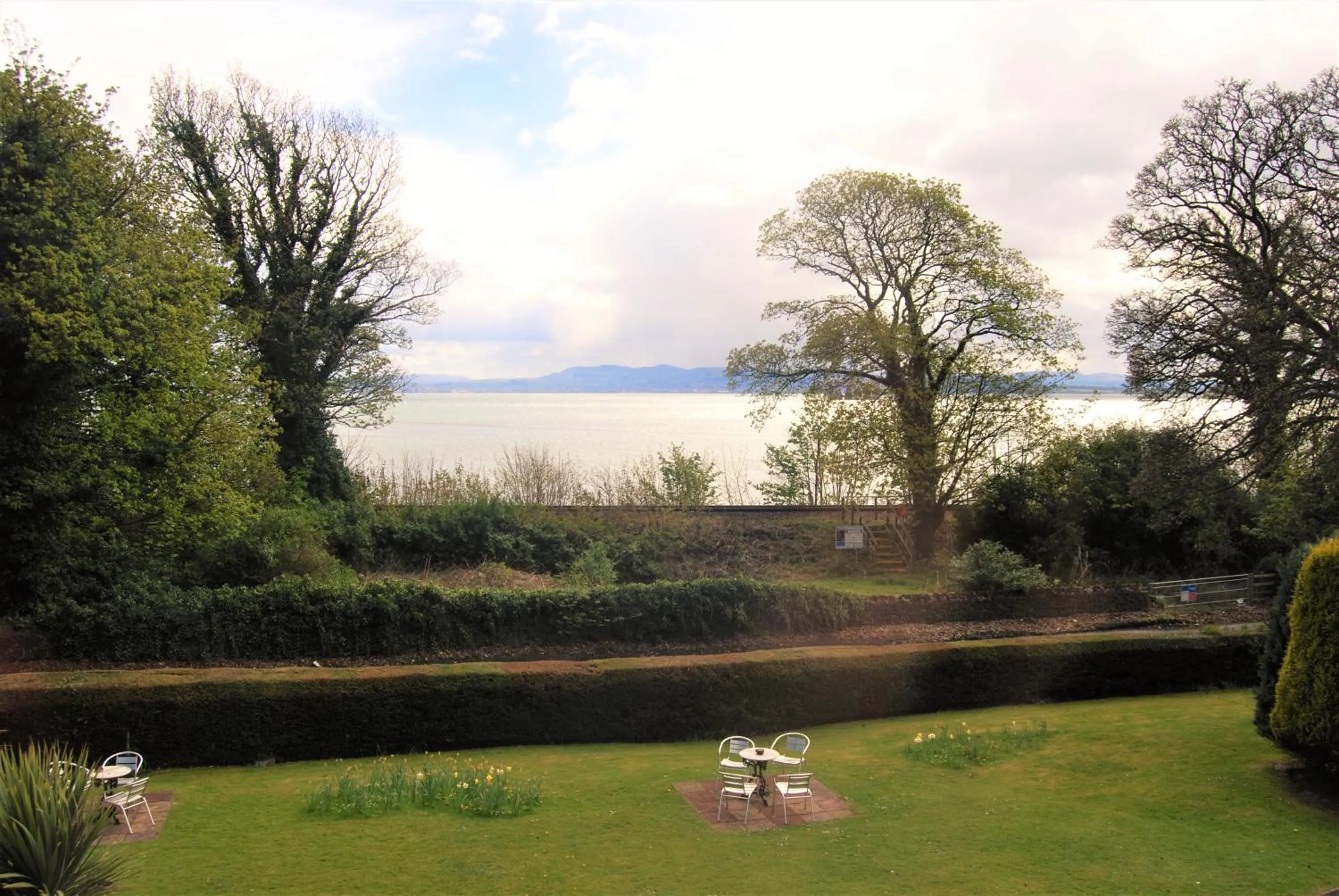 Garden view in Kingswood Hotel