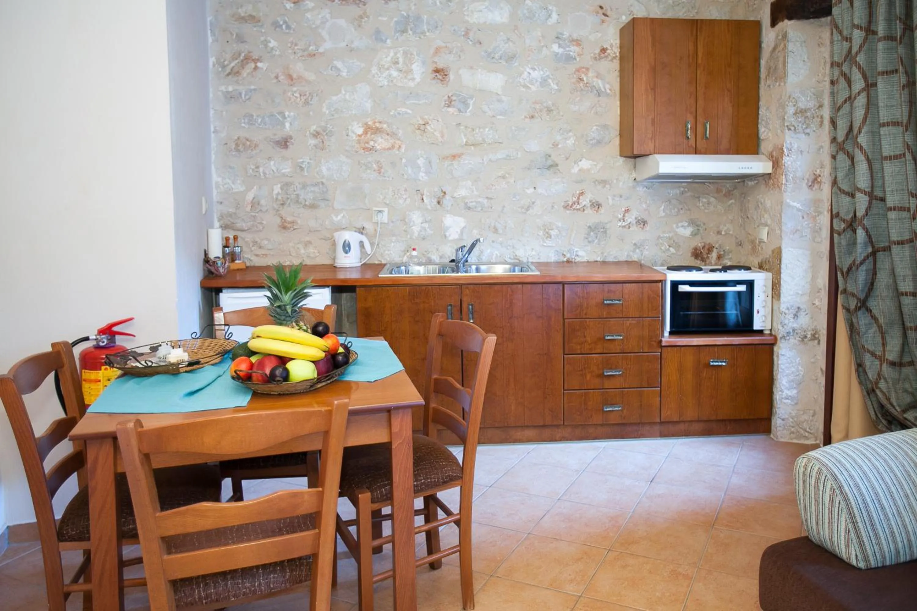 Dining area in Anigraia