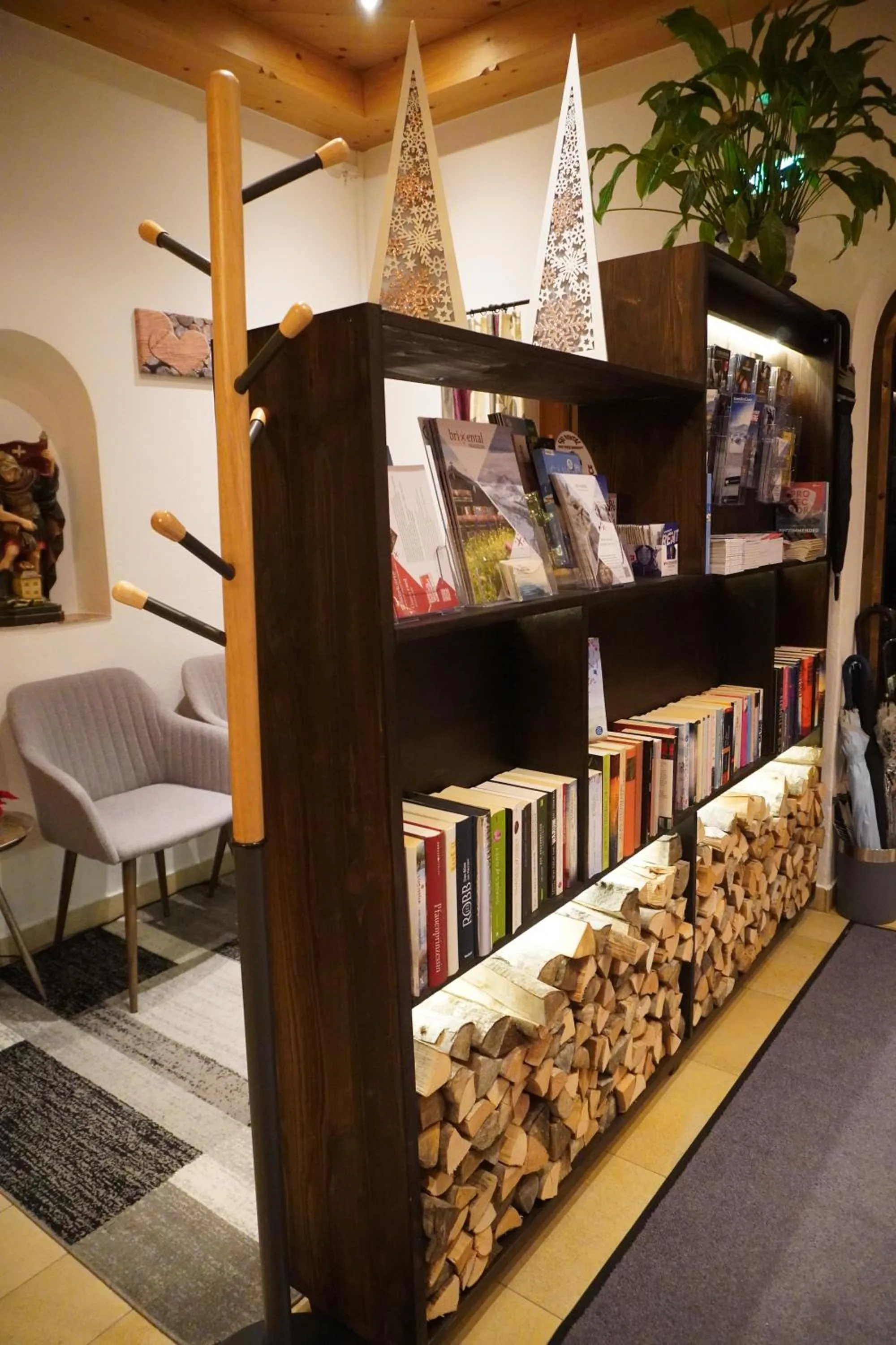 Lobby or reception in Hotel Aschauer Hof z'Fritzn