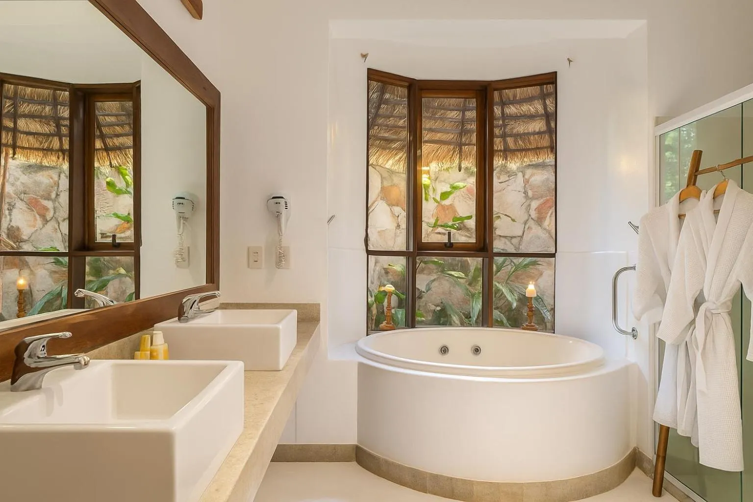 Hot Tub in Pousada Maya