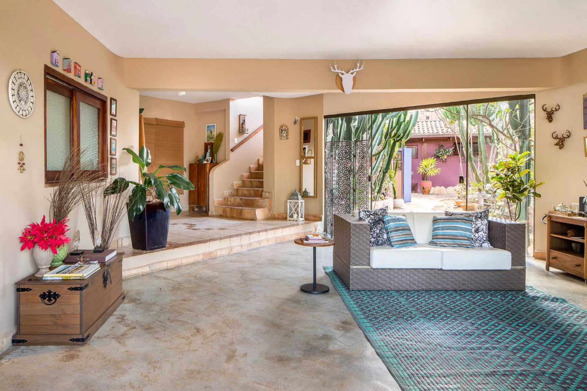 Lobby or reception in Pousada Maya